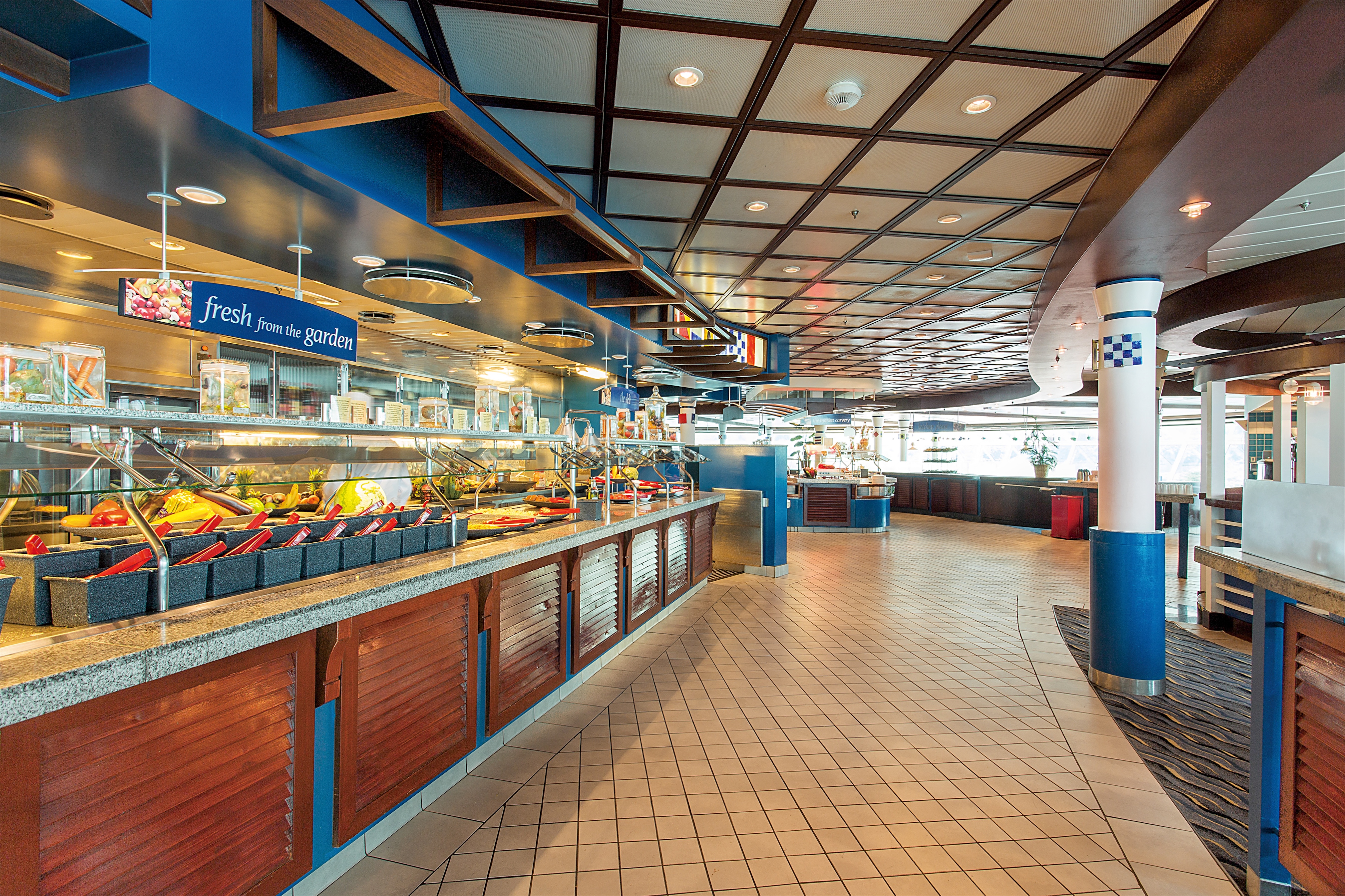 Mariner of the Seas - Windjammer Cafe