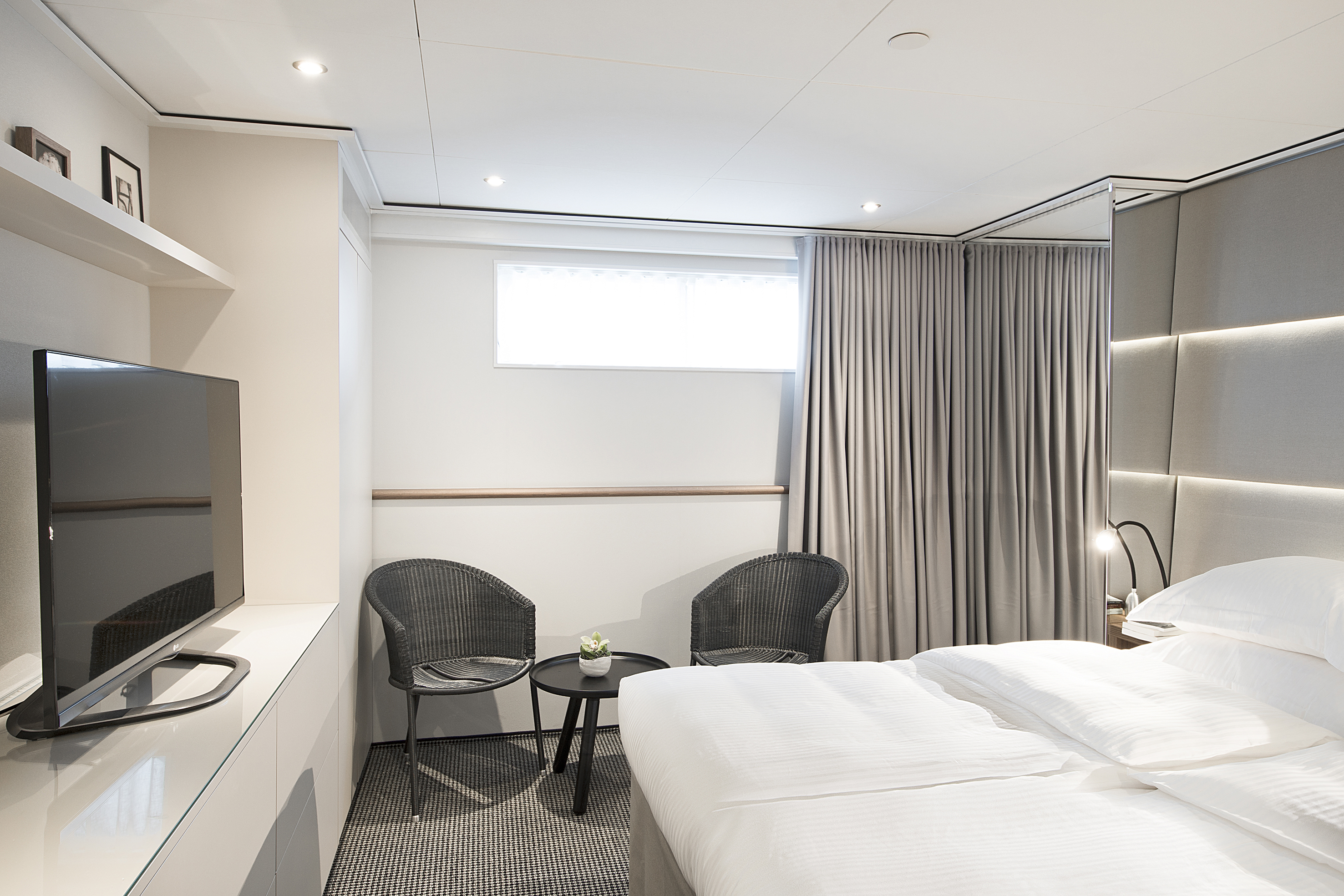 Emerald Waterways Star-Ships Accommodation Stateroom.jpg