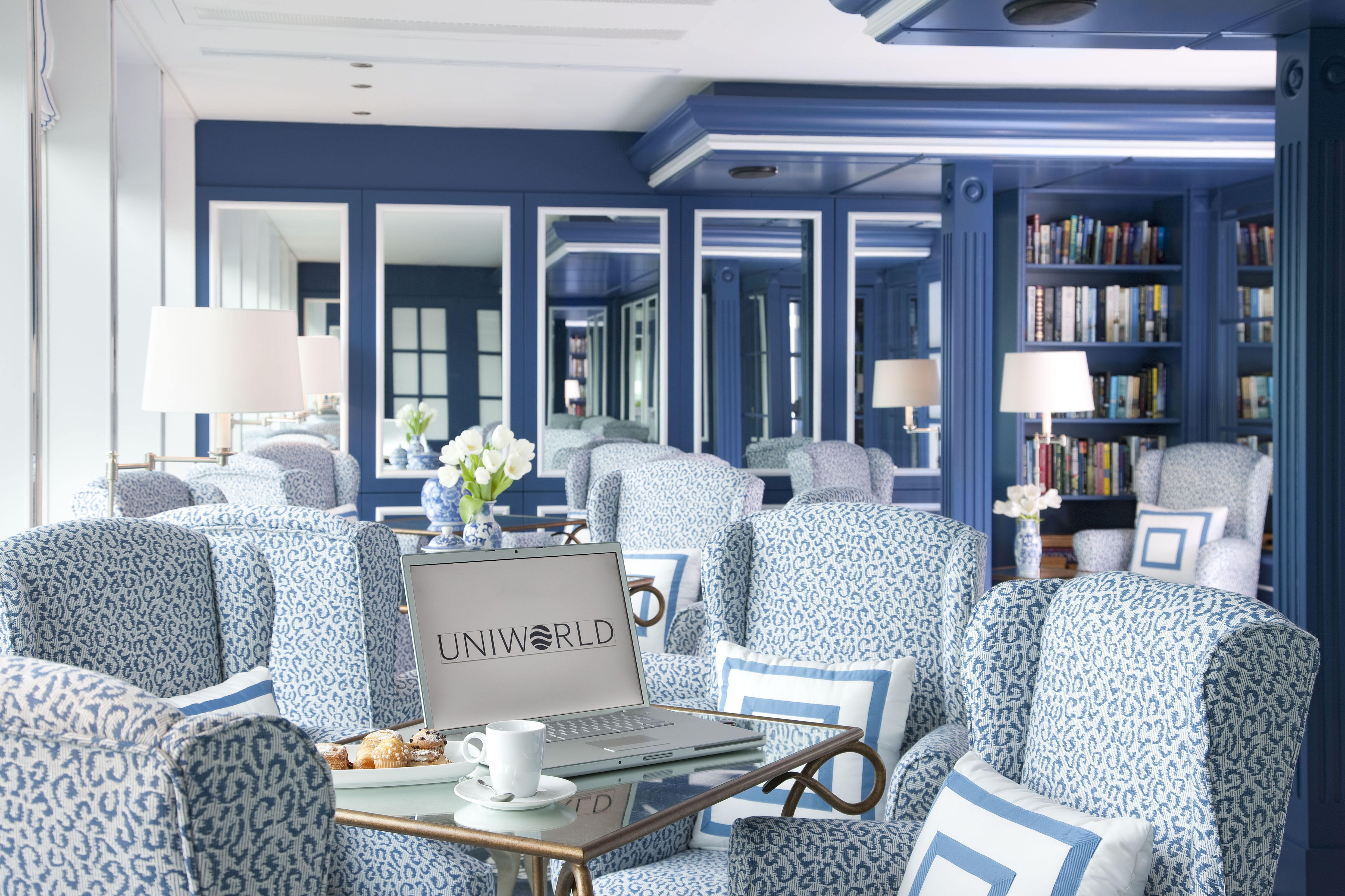 Captain's Lounge & Library on River Queen