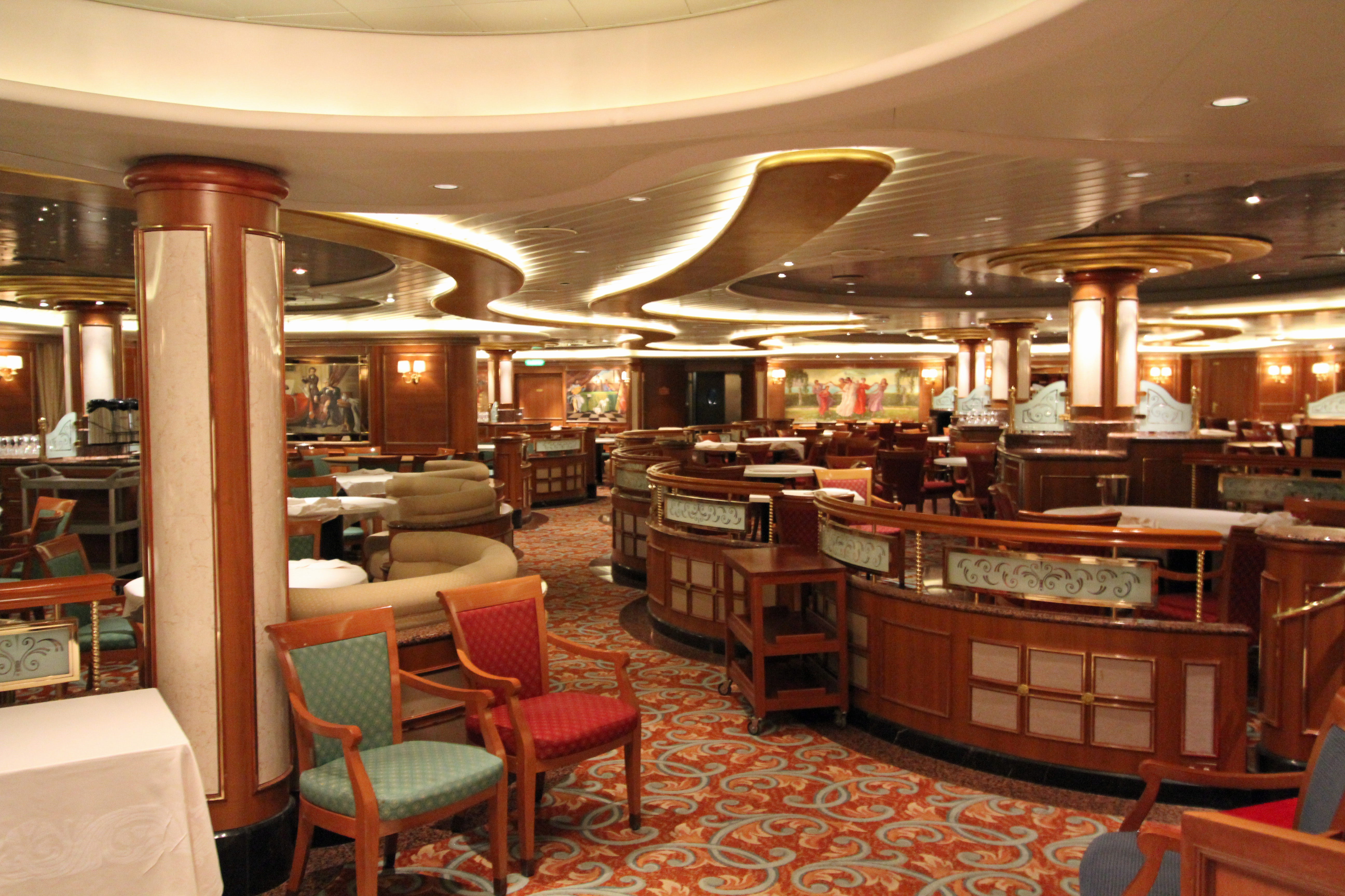 Diamond Princess - Pacific Moon & Savoy Dining Rooms