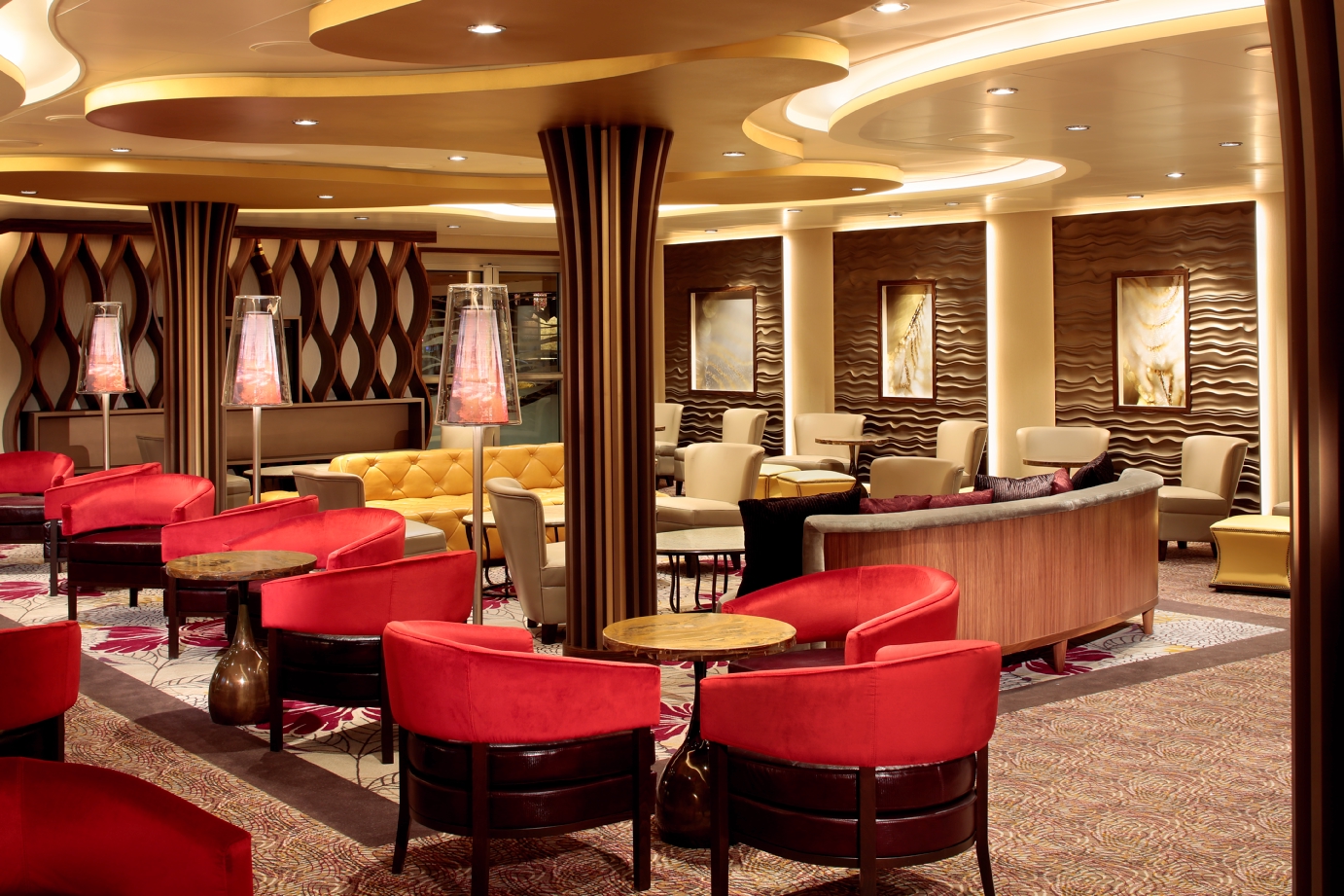 Symphony of the Seas - Crown Lounge