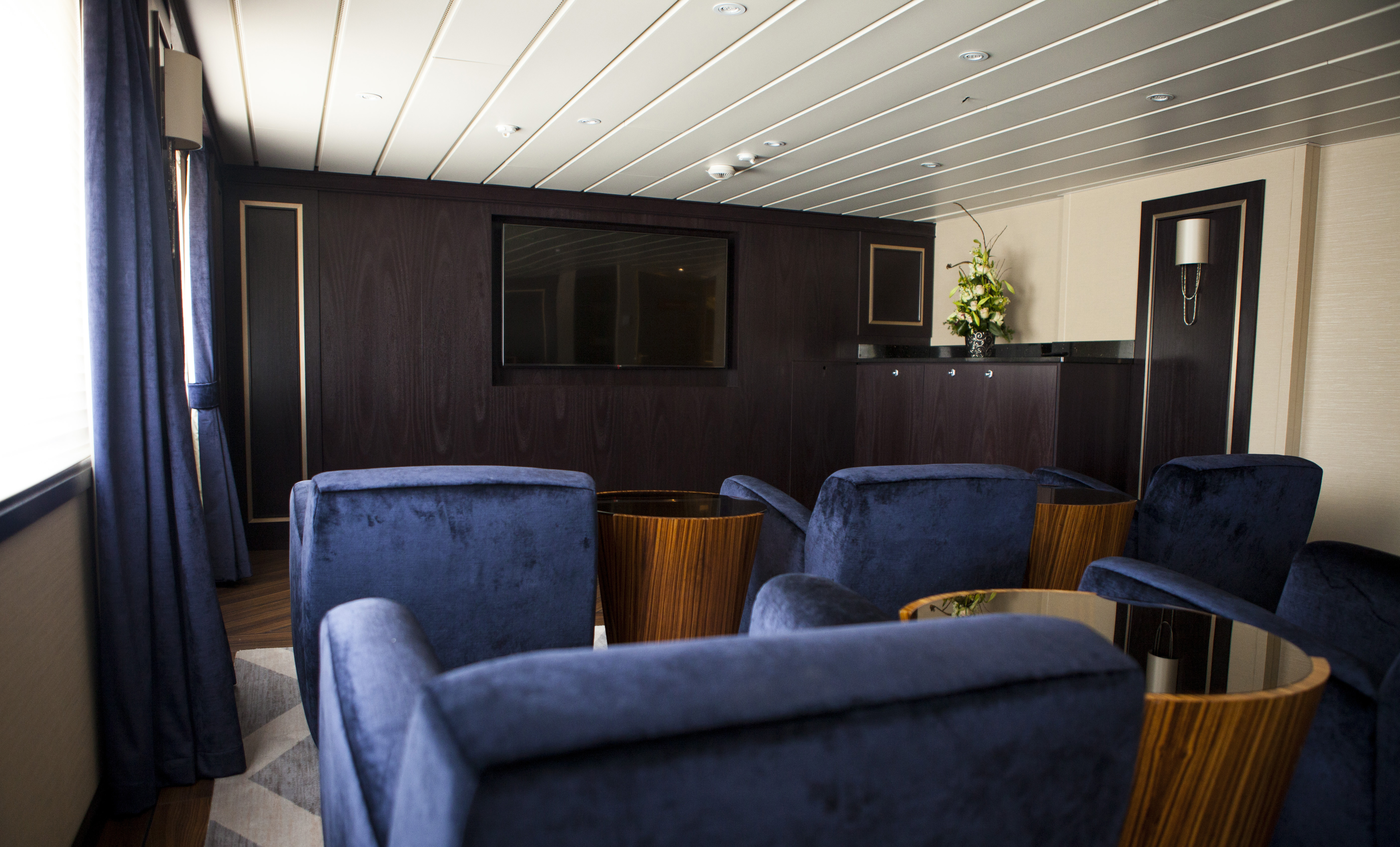 Star Breeze - Screening Room