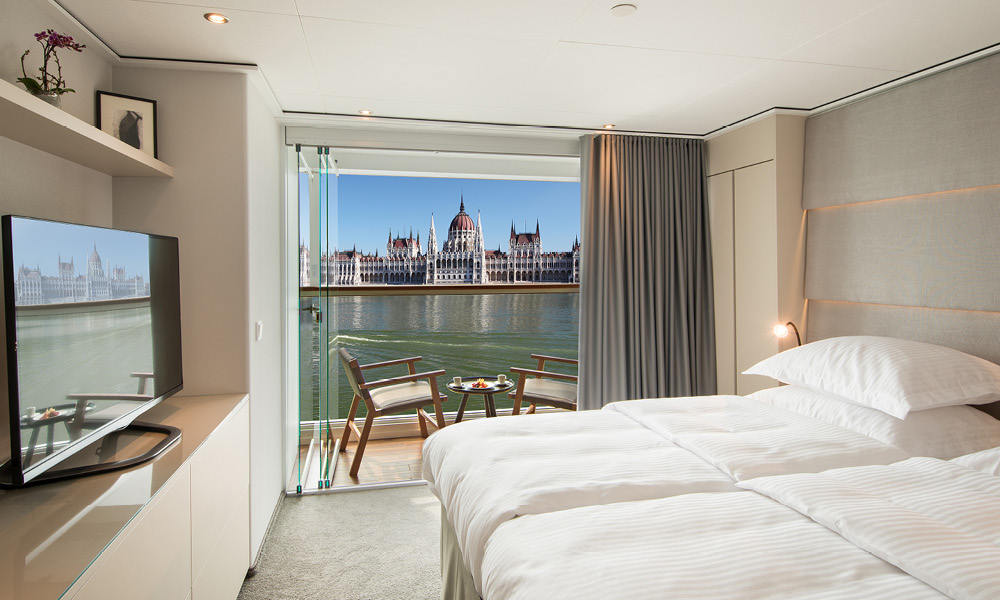 Emerald Waterways Emerald Radiance Accommodation Grand Balcony Suite.jpg