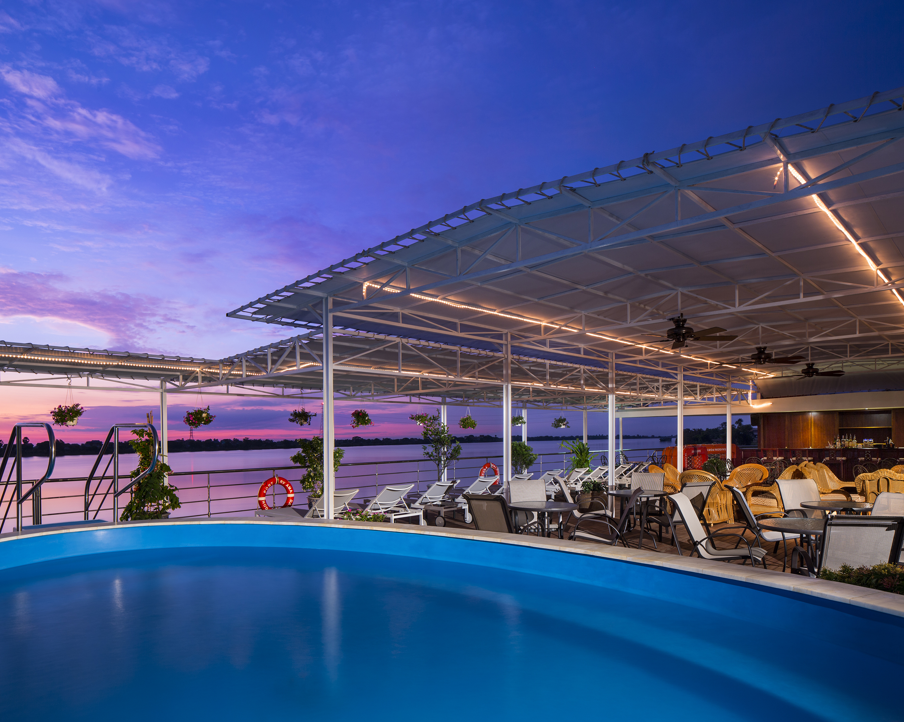 AmaDara - Sun Deck and Pool