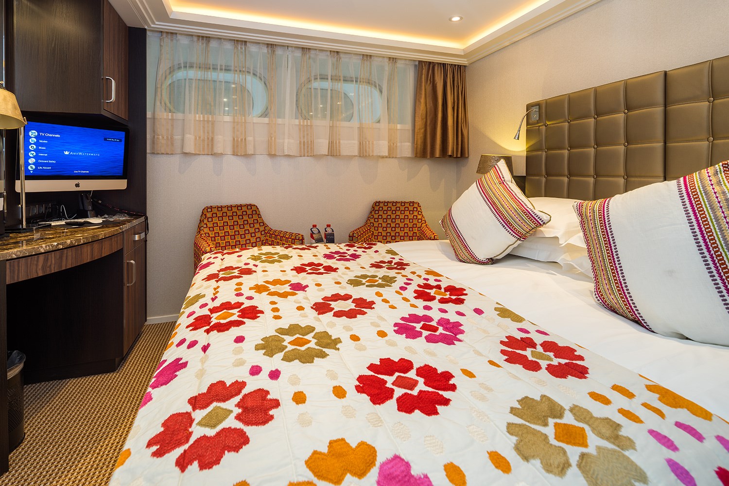 AmaWaterways AmaLea Accommodation Category E 4.jpg