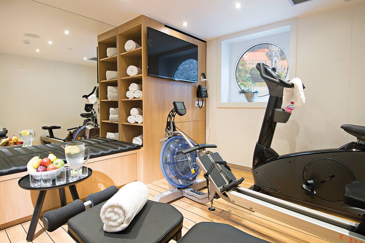 Emerald Sky - Fitness Area