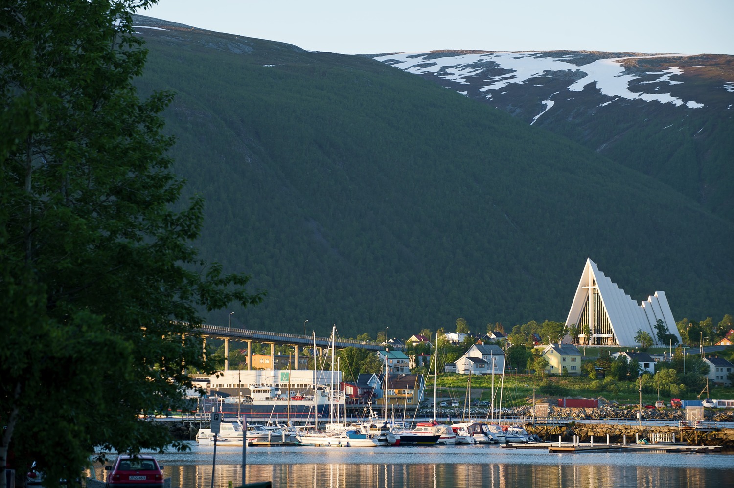 Discover Norway with Summer Arctic Cabin Adventure