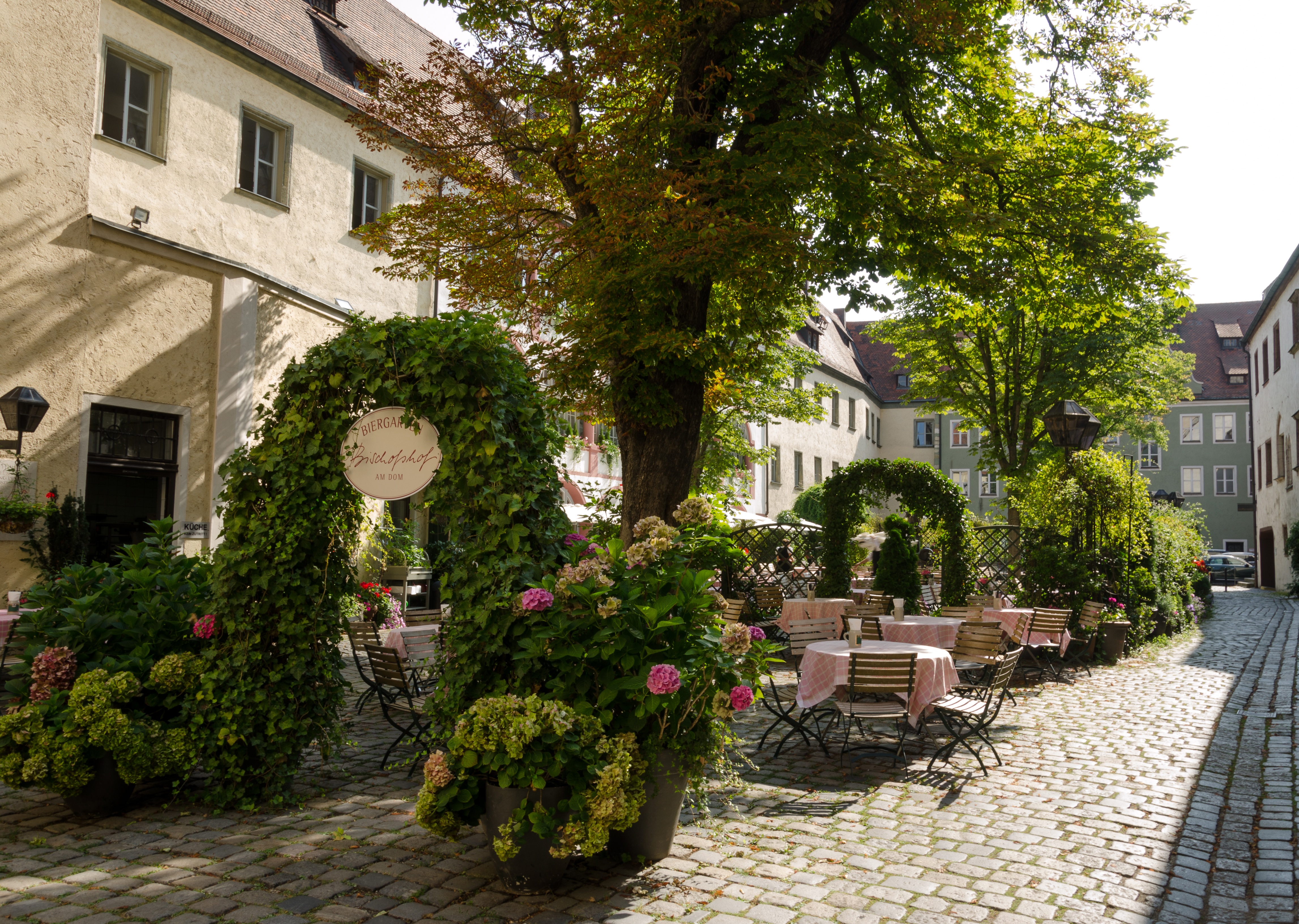 Delightful Danube & Prague