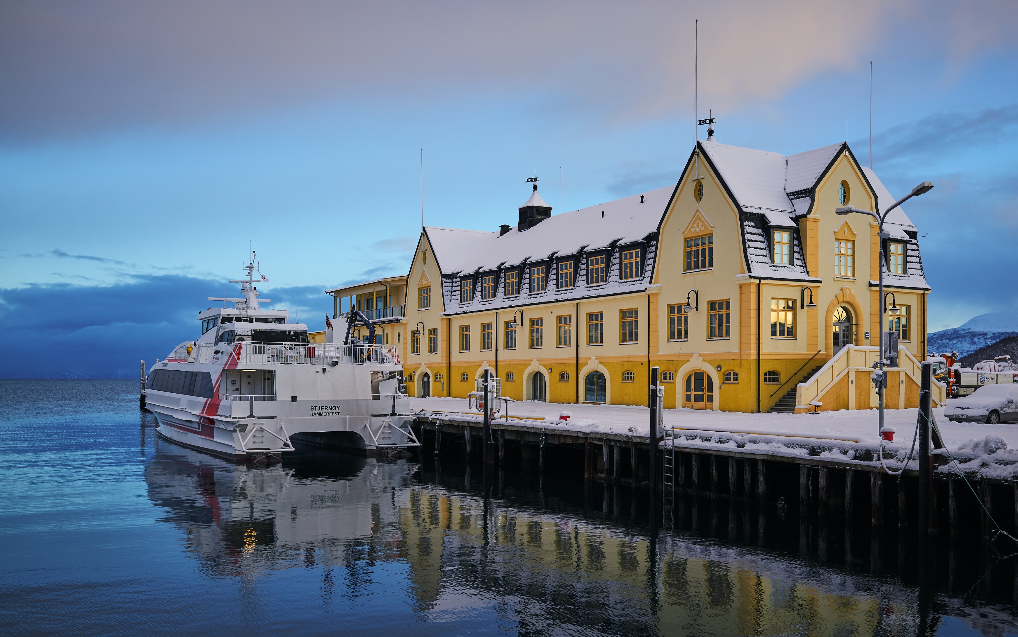 Norway Intensive Cruise: Olden, Trondheim & North Cape