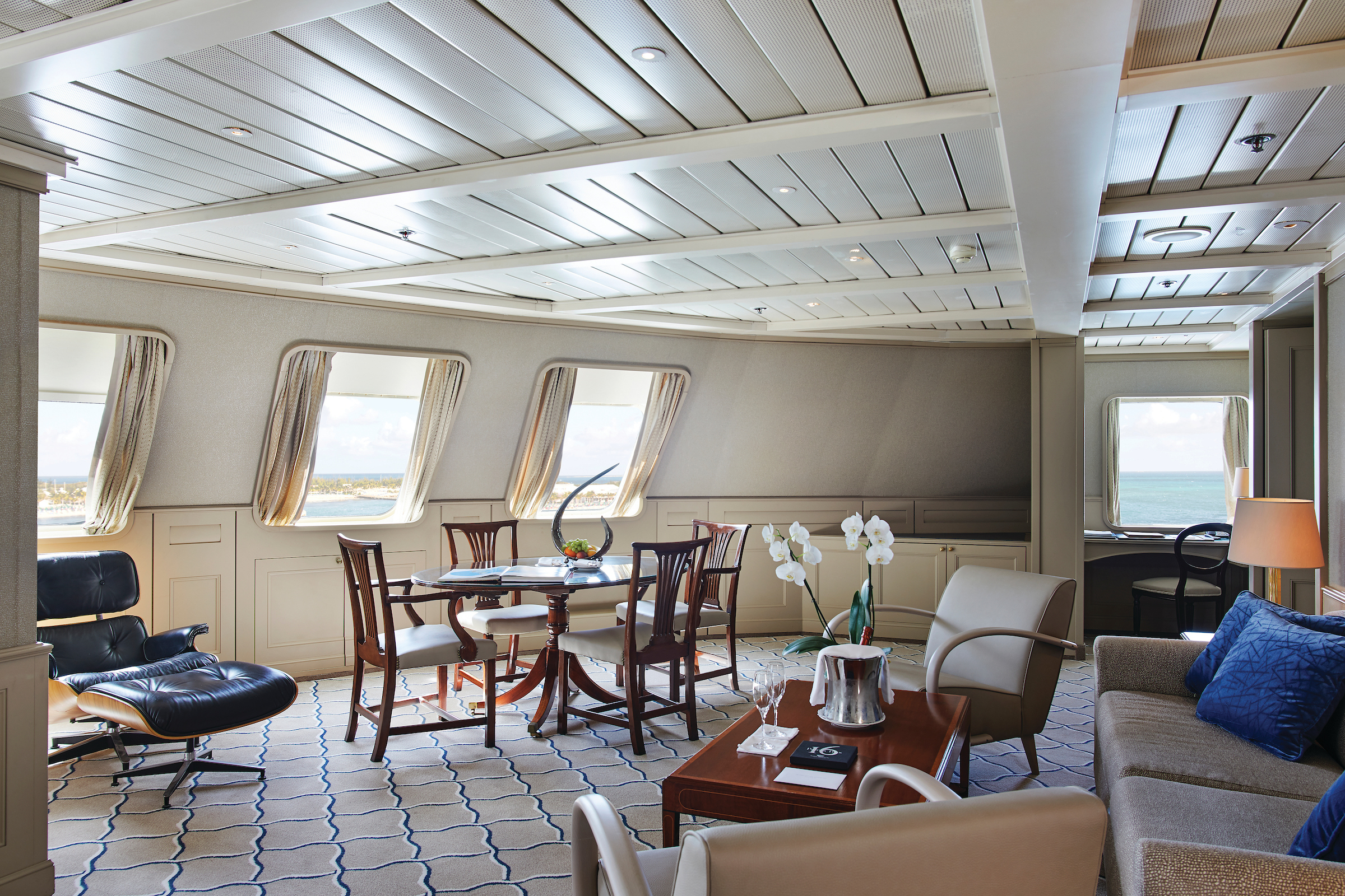 Grand Suite Lounge.jpg