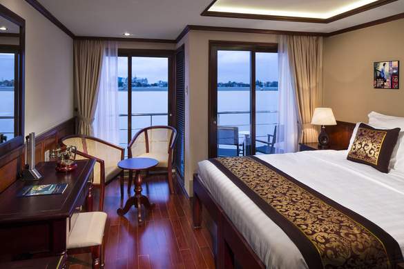 AmaDara_StandardStateroom.jpg