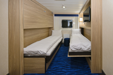 Polar Outside | Middle deck for 2 travellers