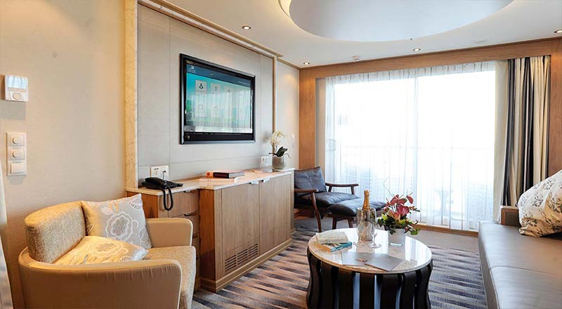 Viking Longship Explorer Suite 1.jpg