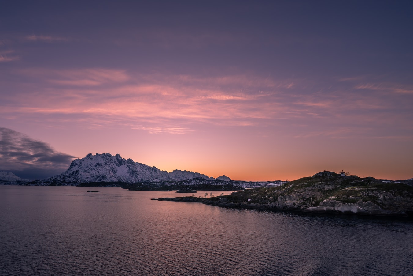 The Svalbard Line – Roundtrip