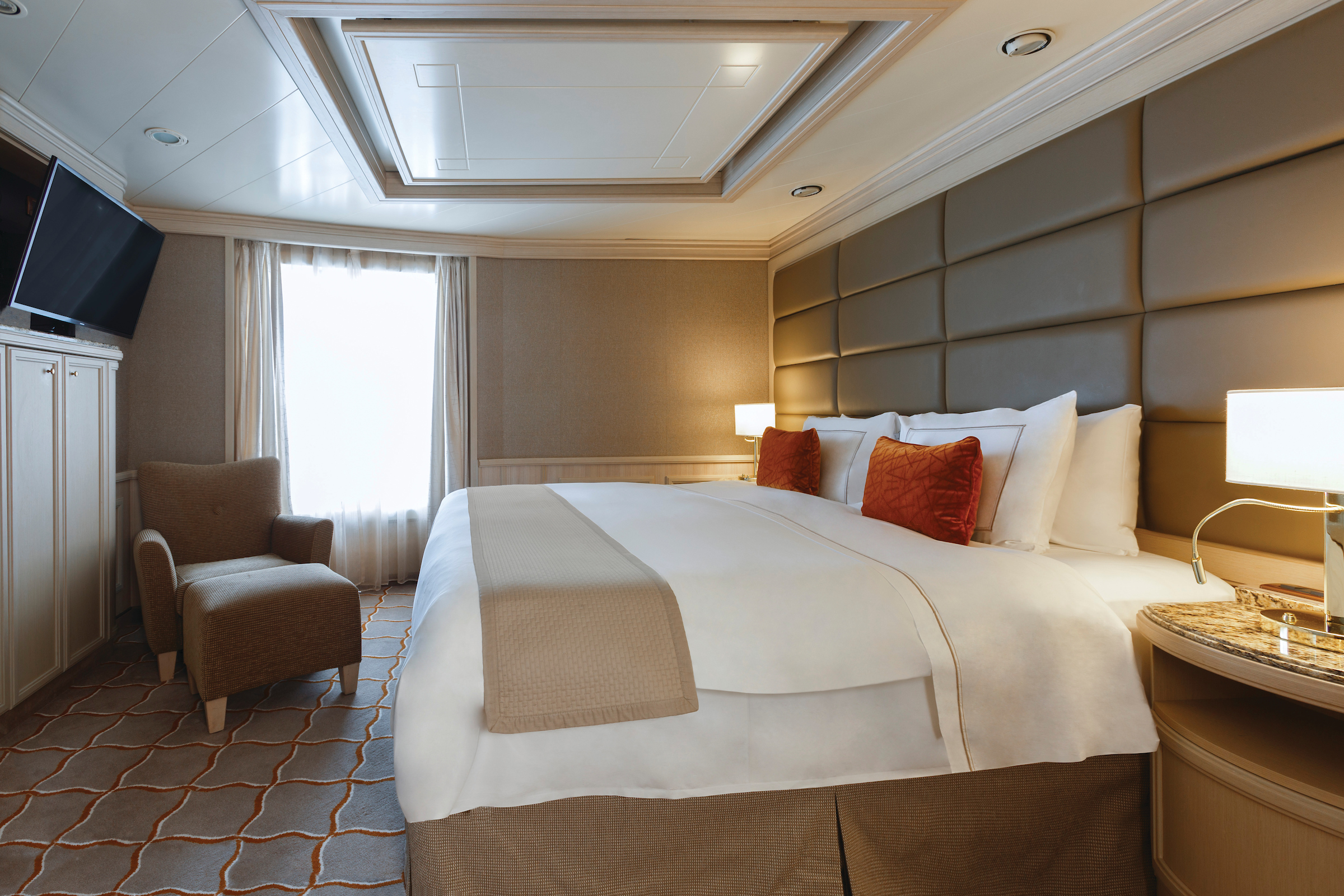 Silversea - Silver Spirit - Accommodation - Royal Suite.jpg