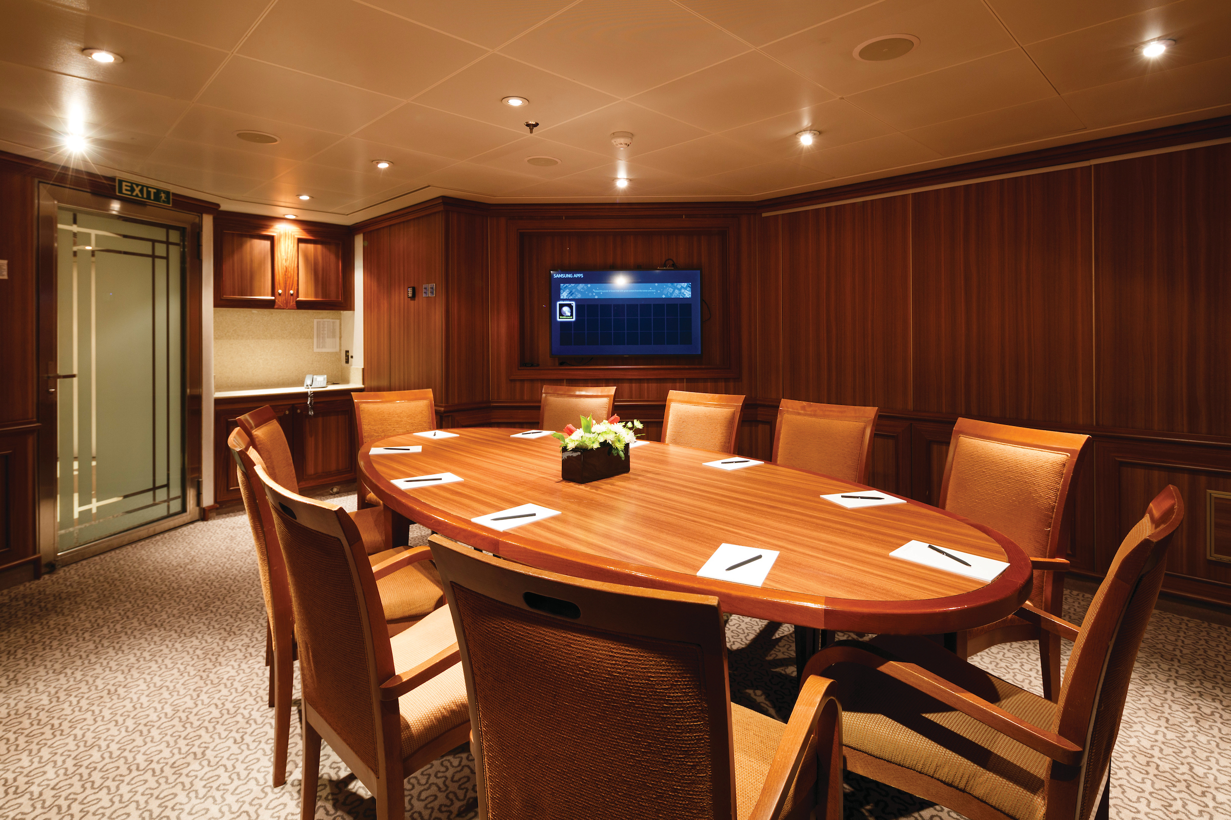 Card Room/Conference Room