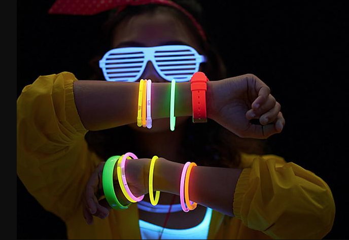 Totally Awesome 90s Street Party