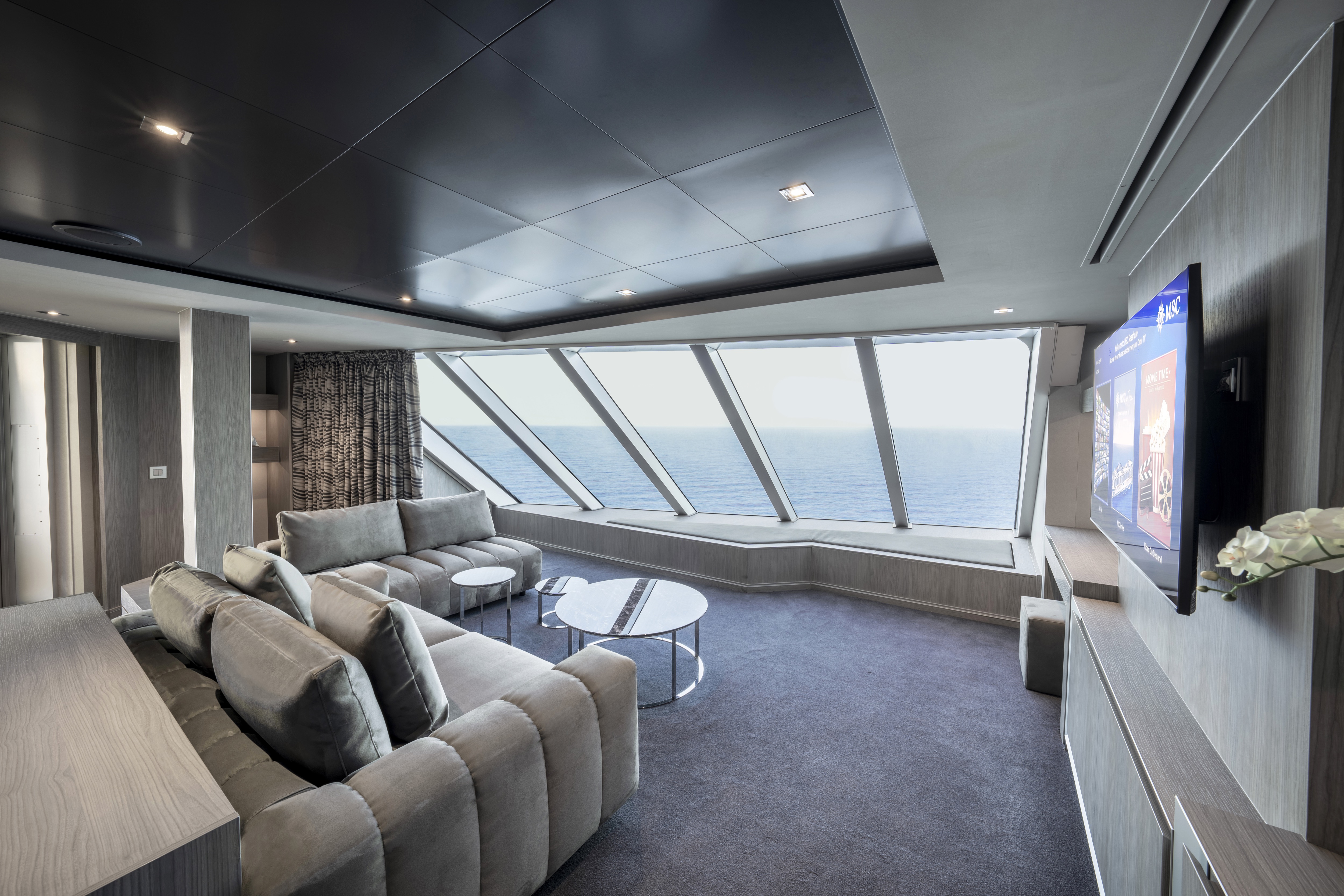 Suite cabin