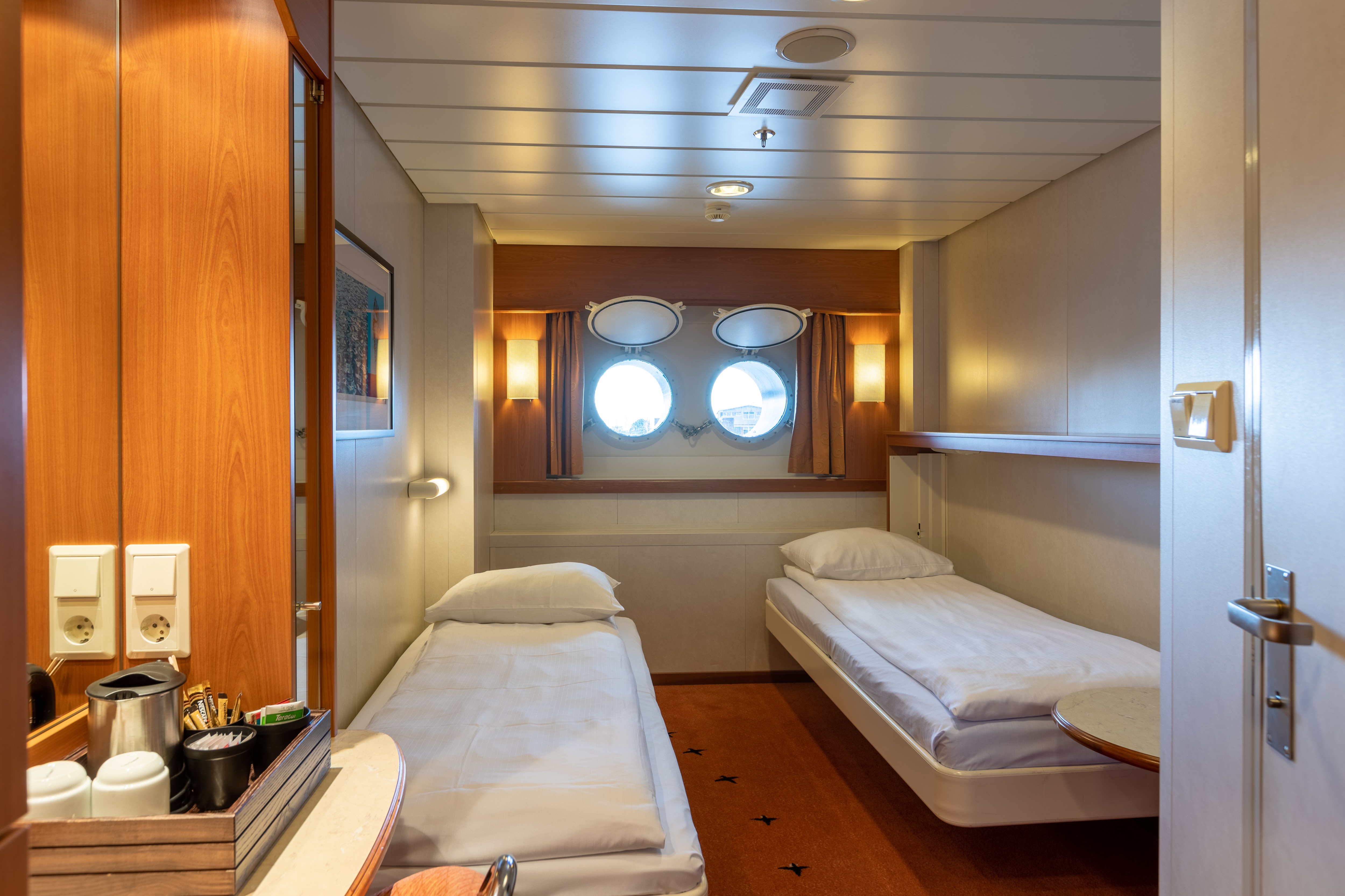 Polar Outside | Lower deck for 2 travellers