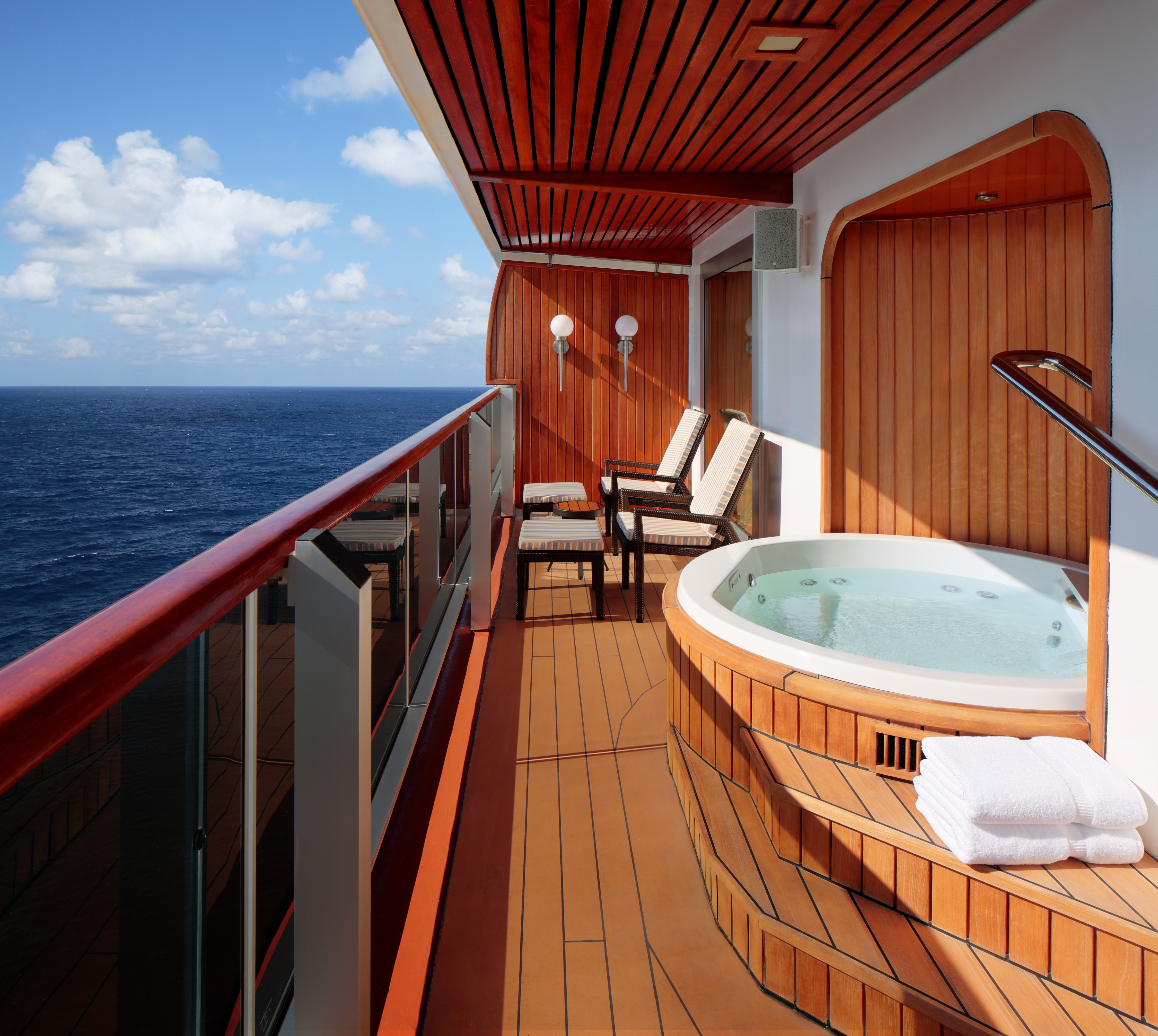 Holland America Nieuw Amsterdam Pinnacle Suite 5