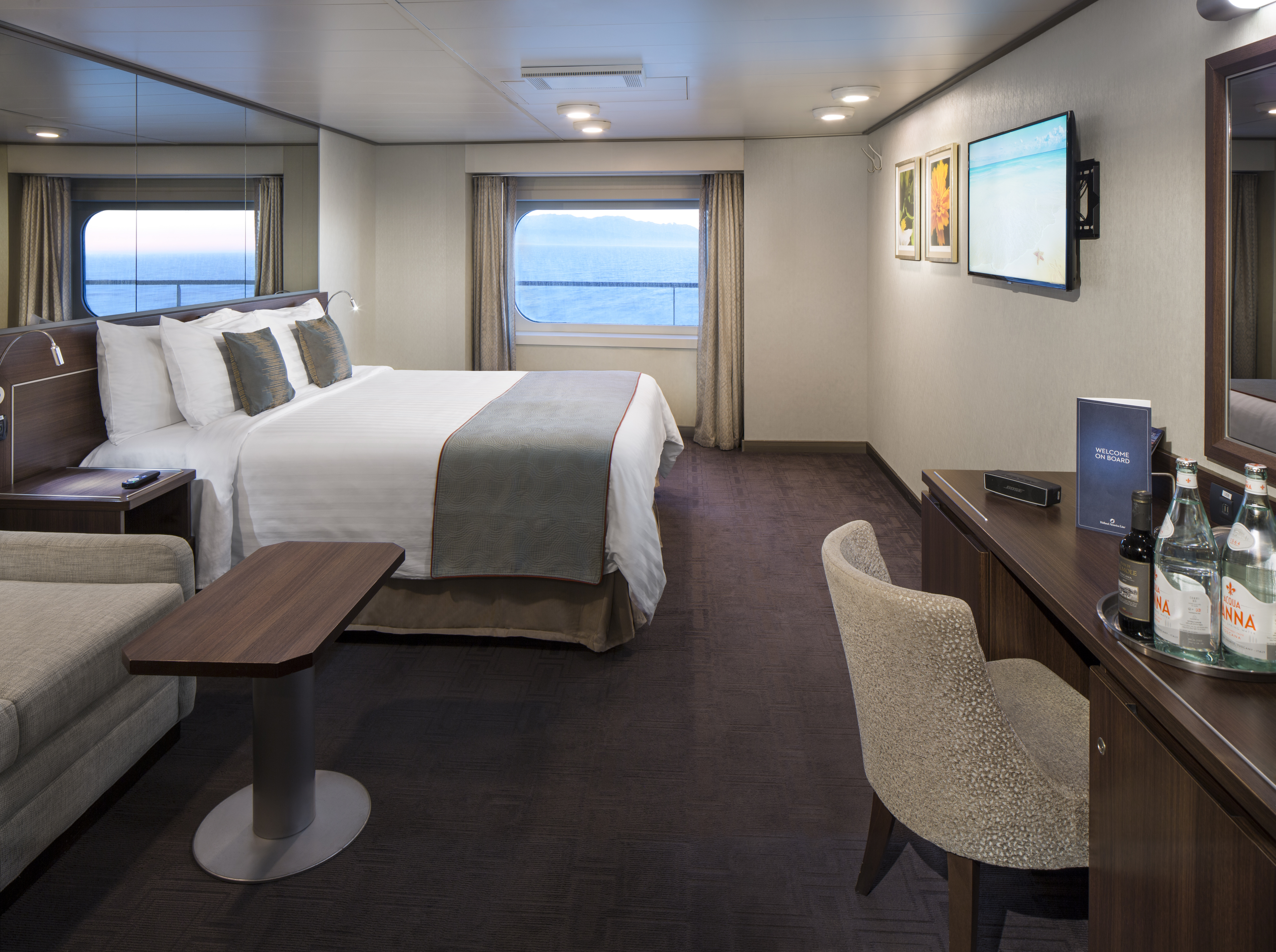 Holland America Nieuw Amsterdam Oceanview Staterooms 2.jpg