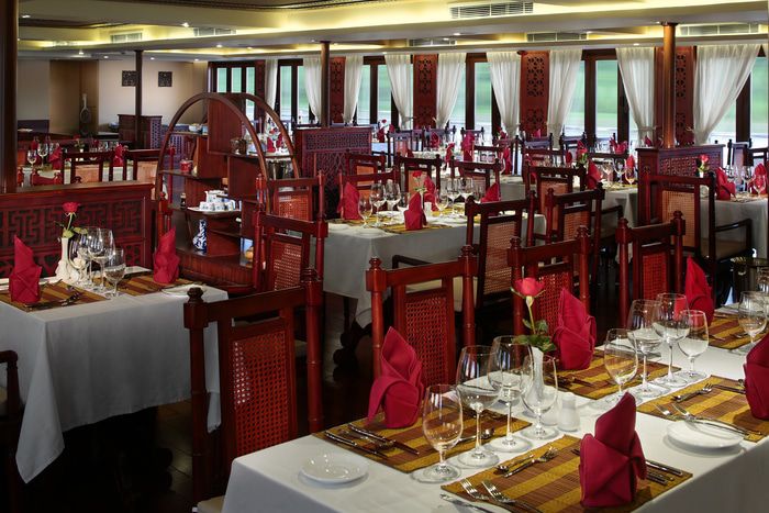 Restaurants & Dining