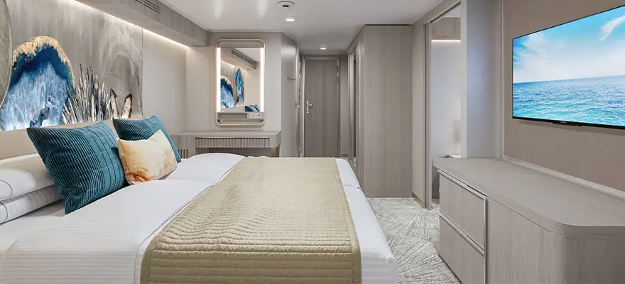 NCL Norwegian Viva Forward-Facing Suite with Master Bedroom & Large Balcony 2.png