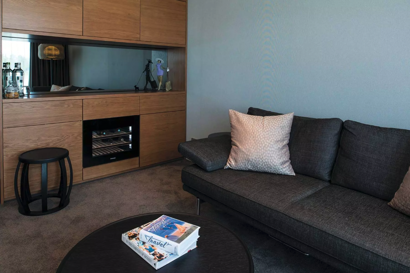 Suite cabin