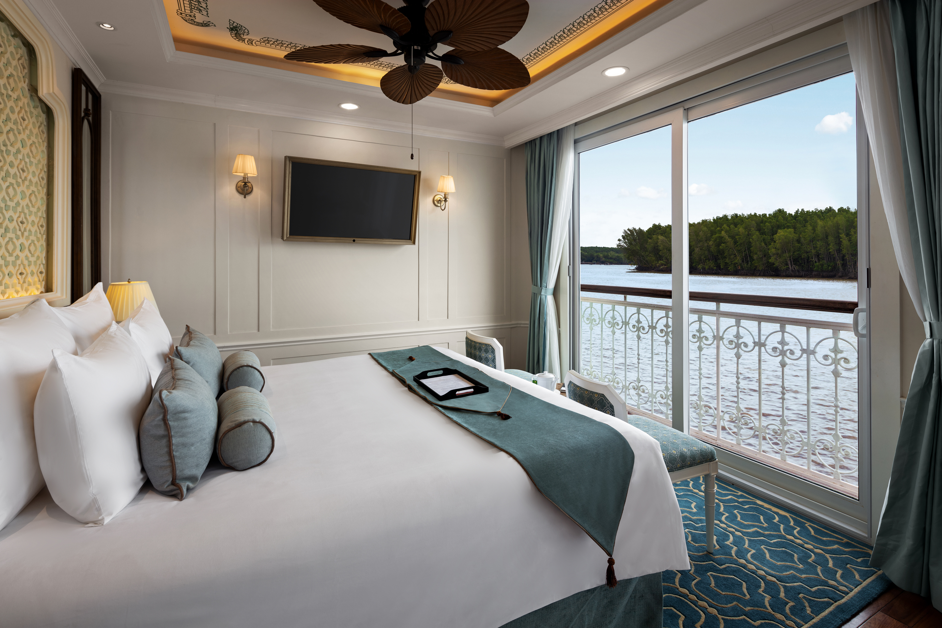 Uwb Mekong Jewel Suite 0