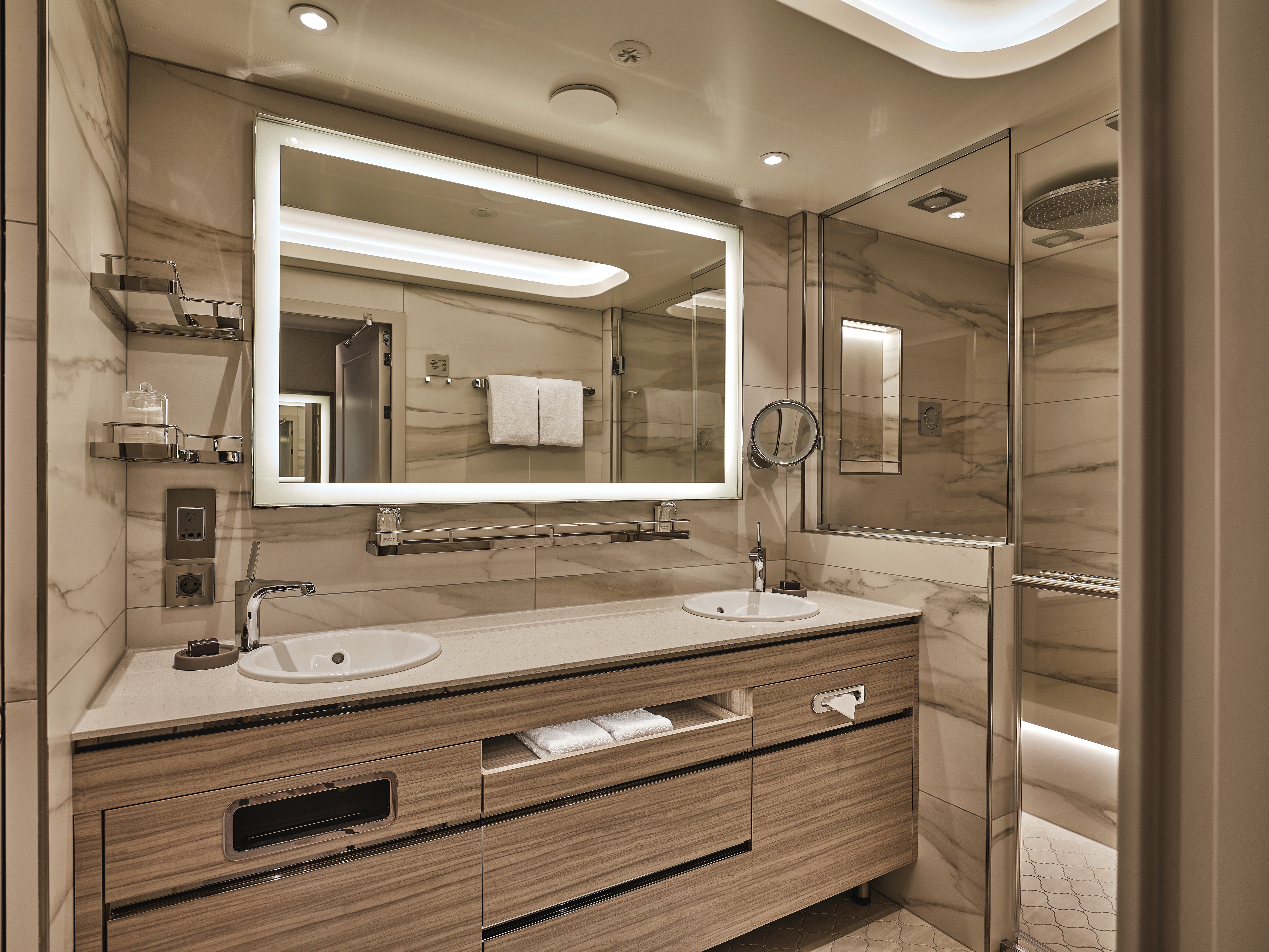 Silversea Cruises Silver Endeavour Silver Suite 1.jpg