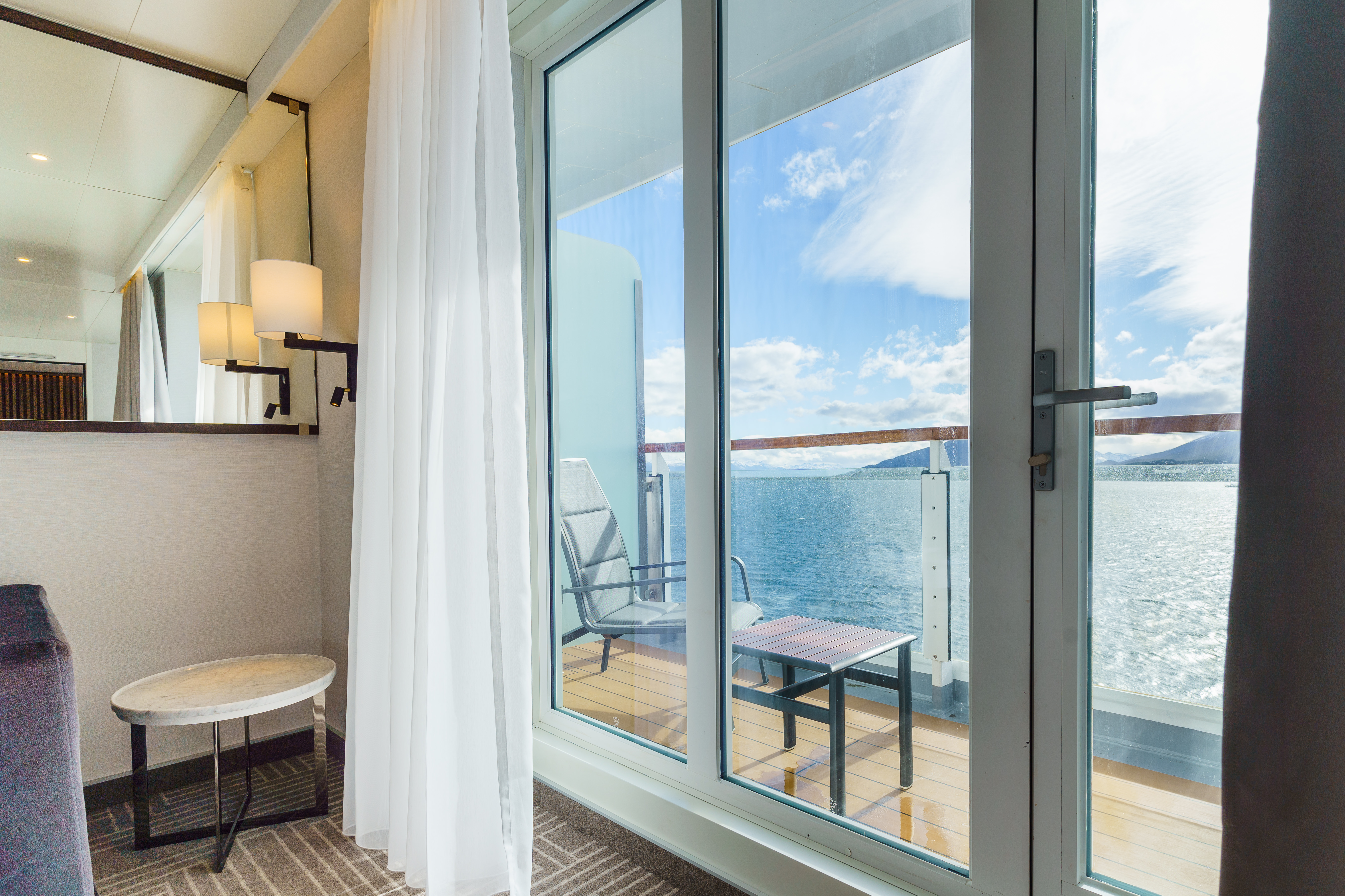 QE Ultramarine Owner's Suite 0.jpg