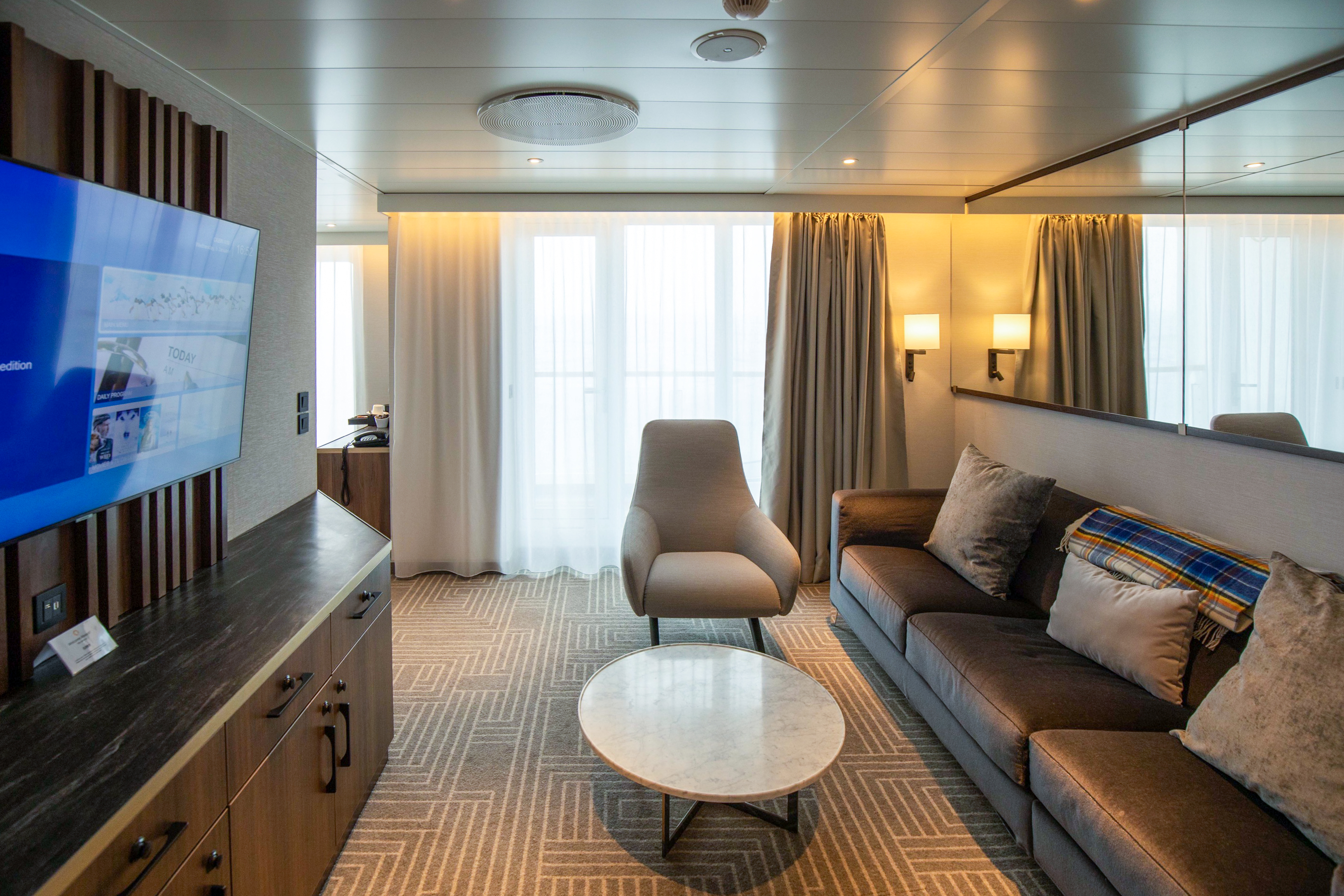 Suite cabin