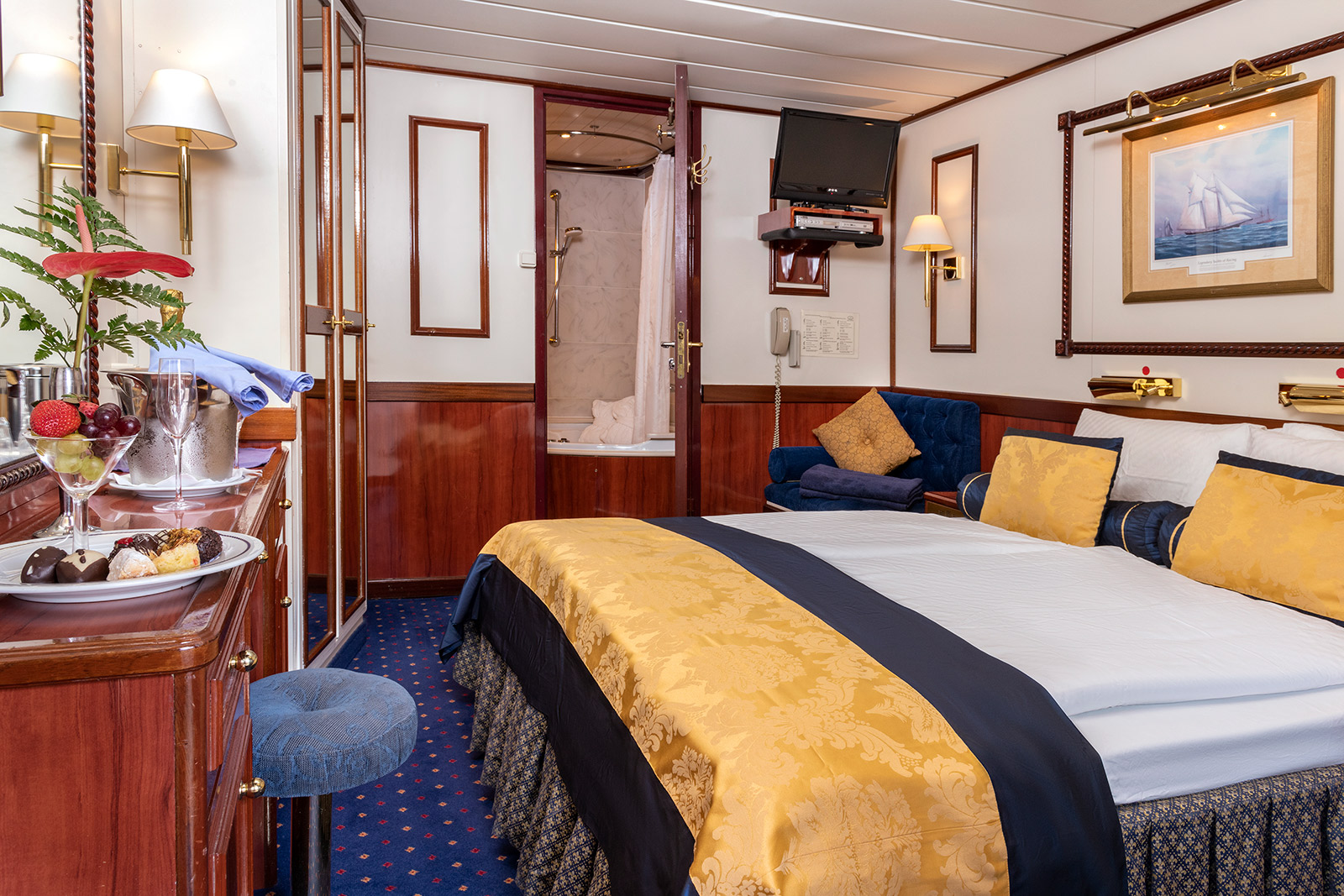 Star Clippers Star Clipper & Star Flyer Category 1 Cabin.jpeg