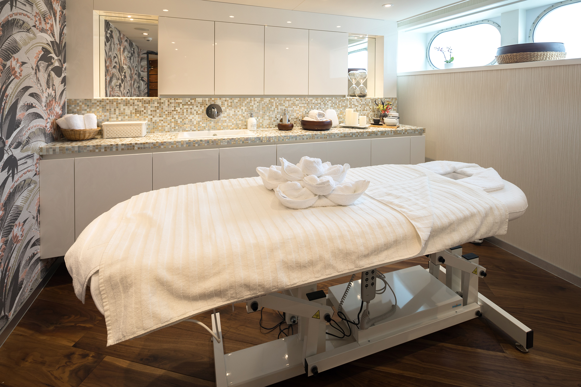 Massage & Hair Salon