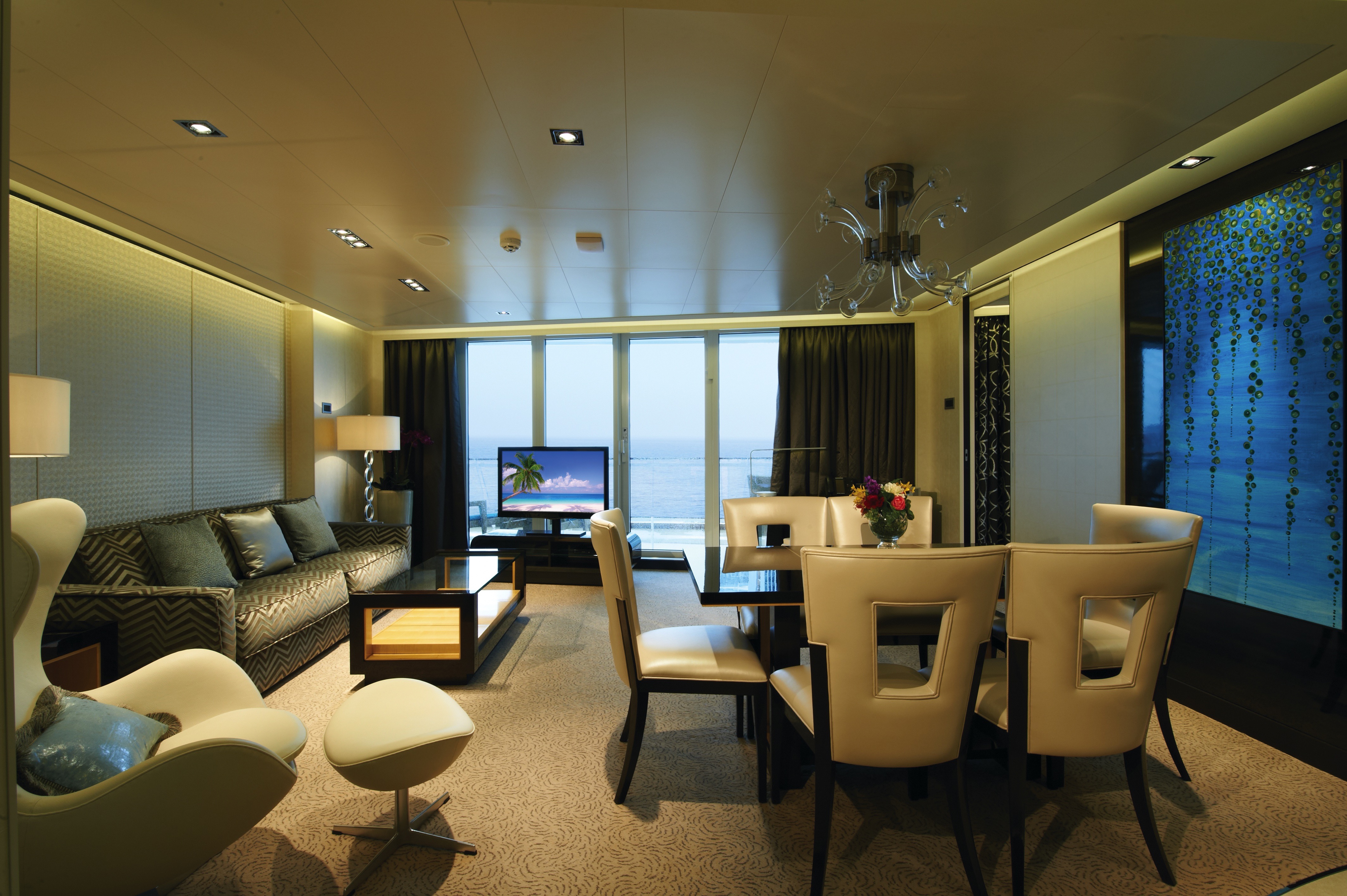 The Haven Deluxe Owner's Suite with Large Balcony