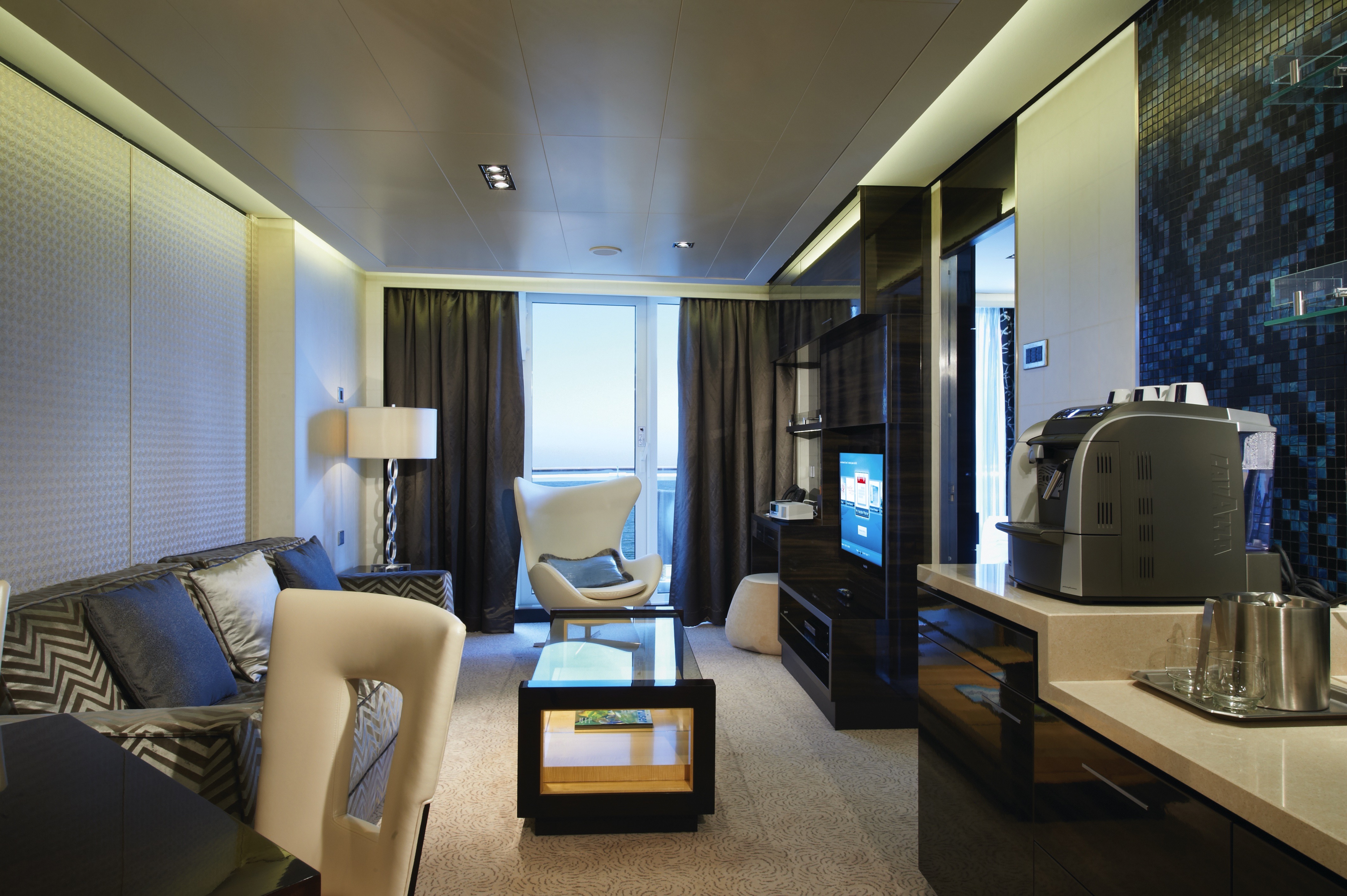 The Haven Deluxe Owner's Suite with Balcony