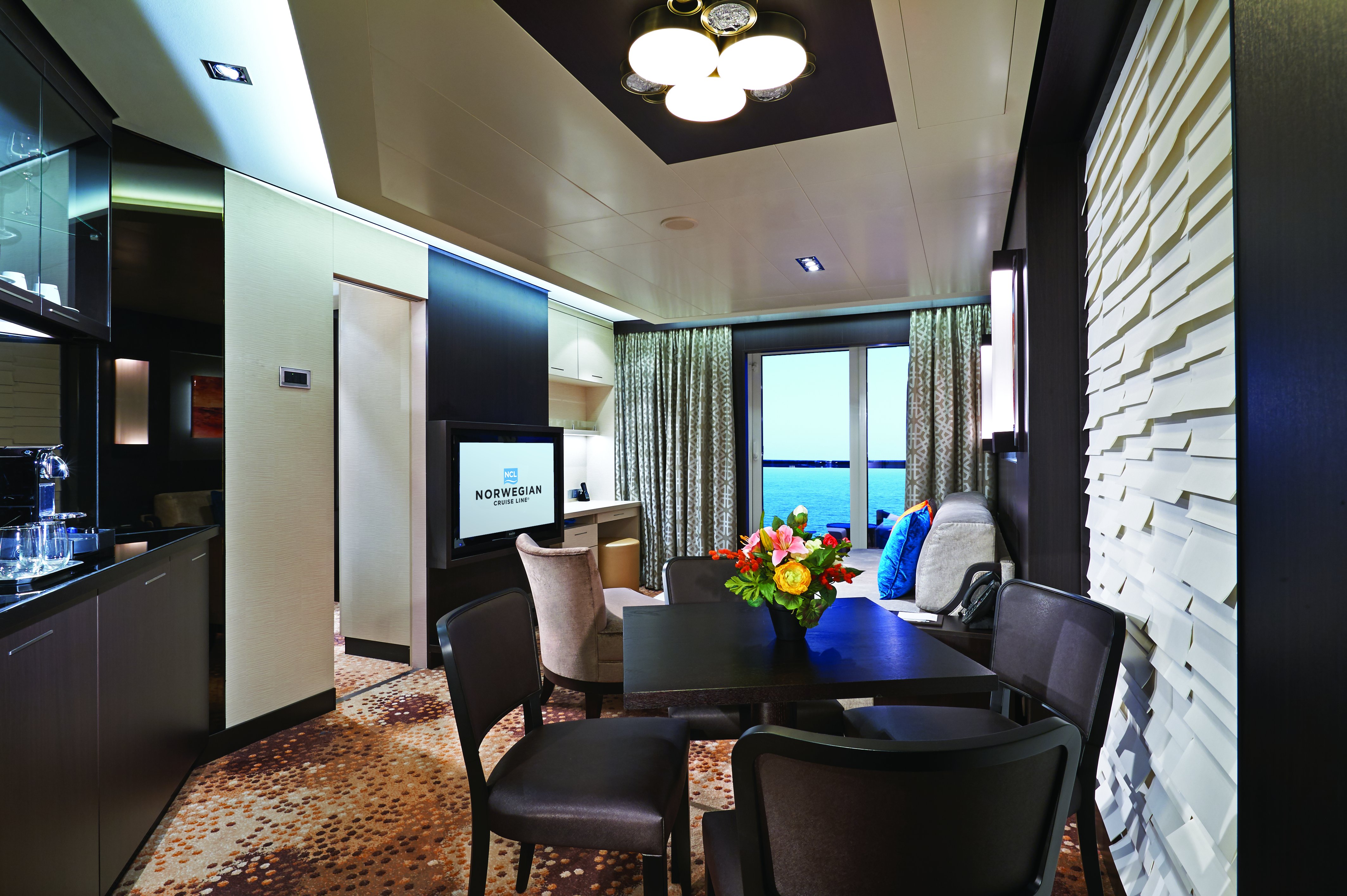 The Haven 2-Bedroom Family Villa with Balcony