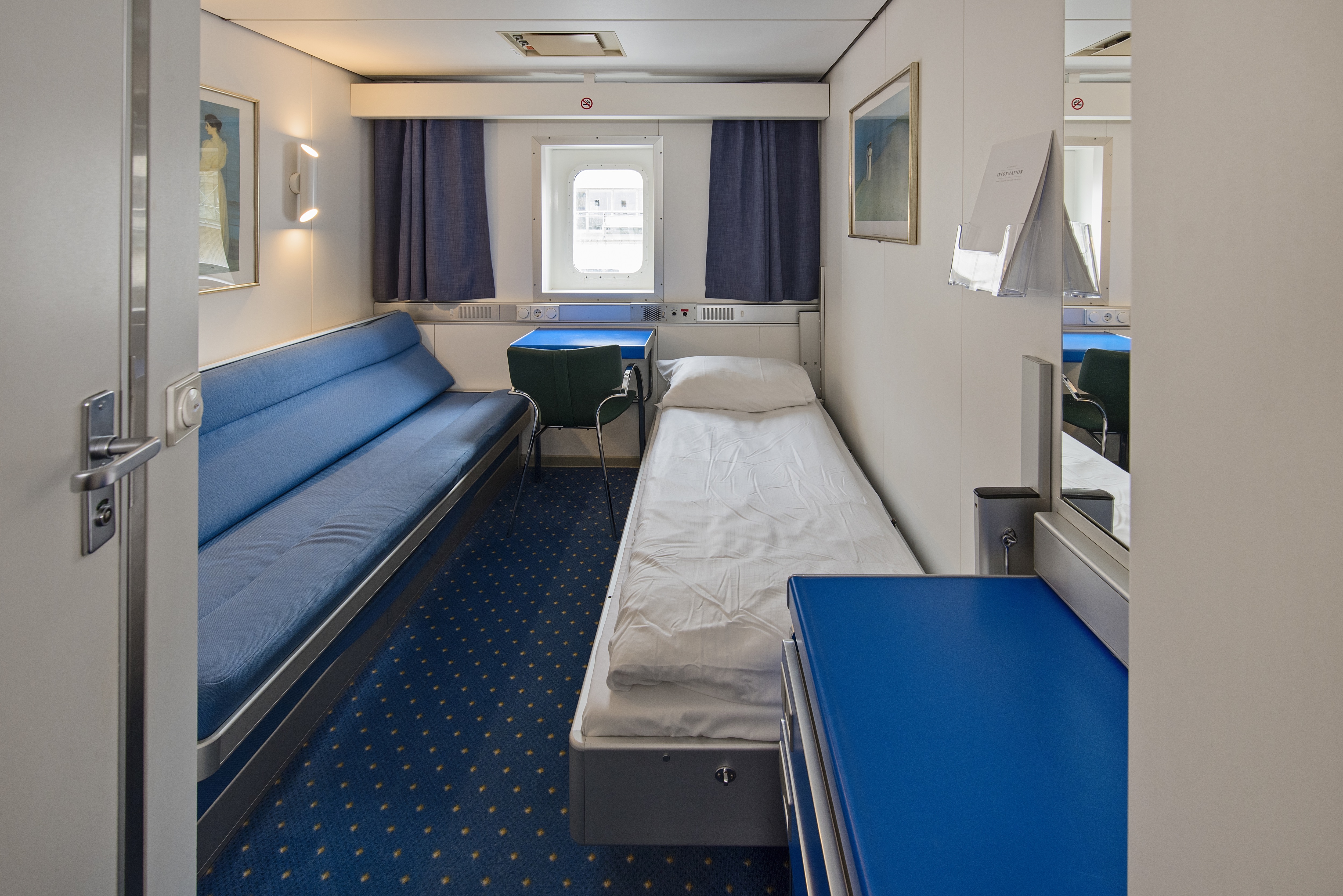 Polar Outside | Upper deck for 3 travellers