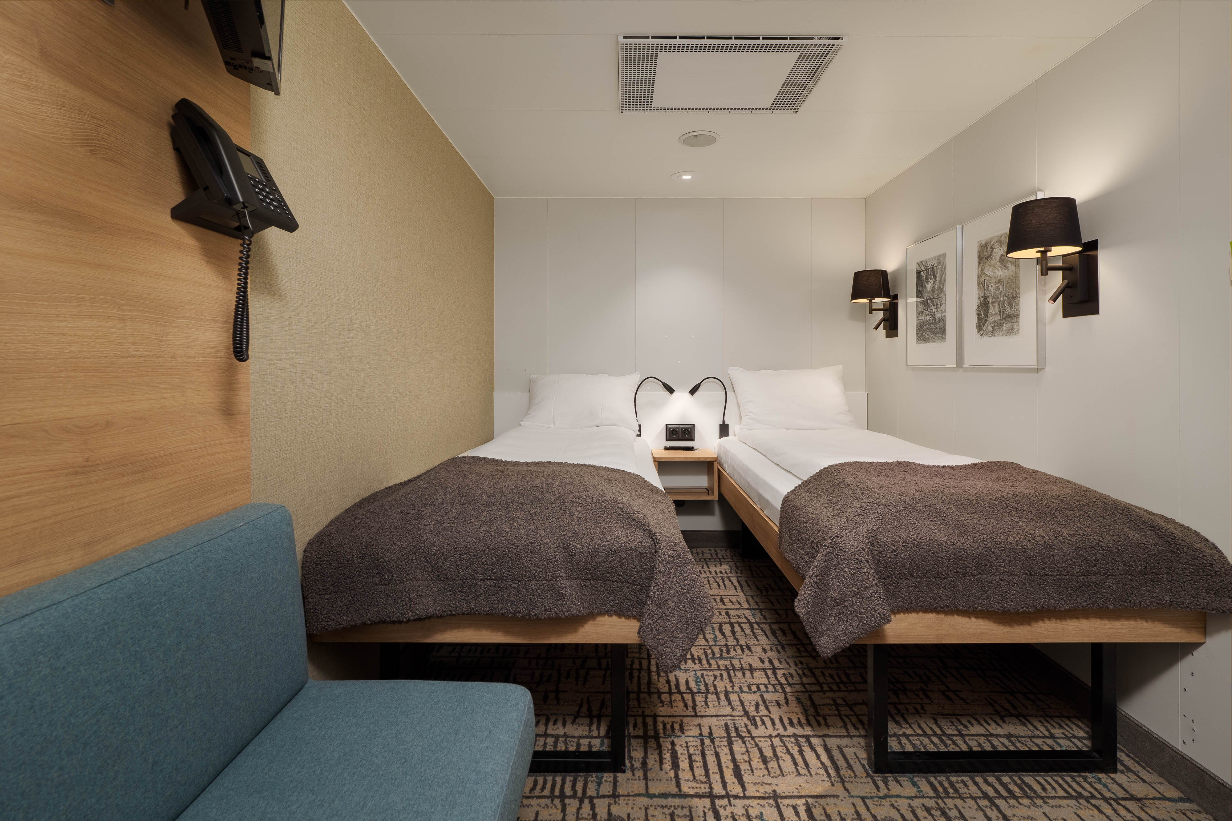 Polar Inside | Lower deck for 2 travellers