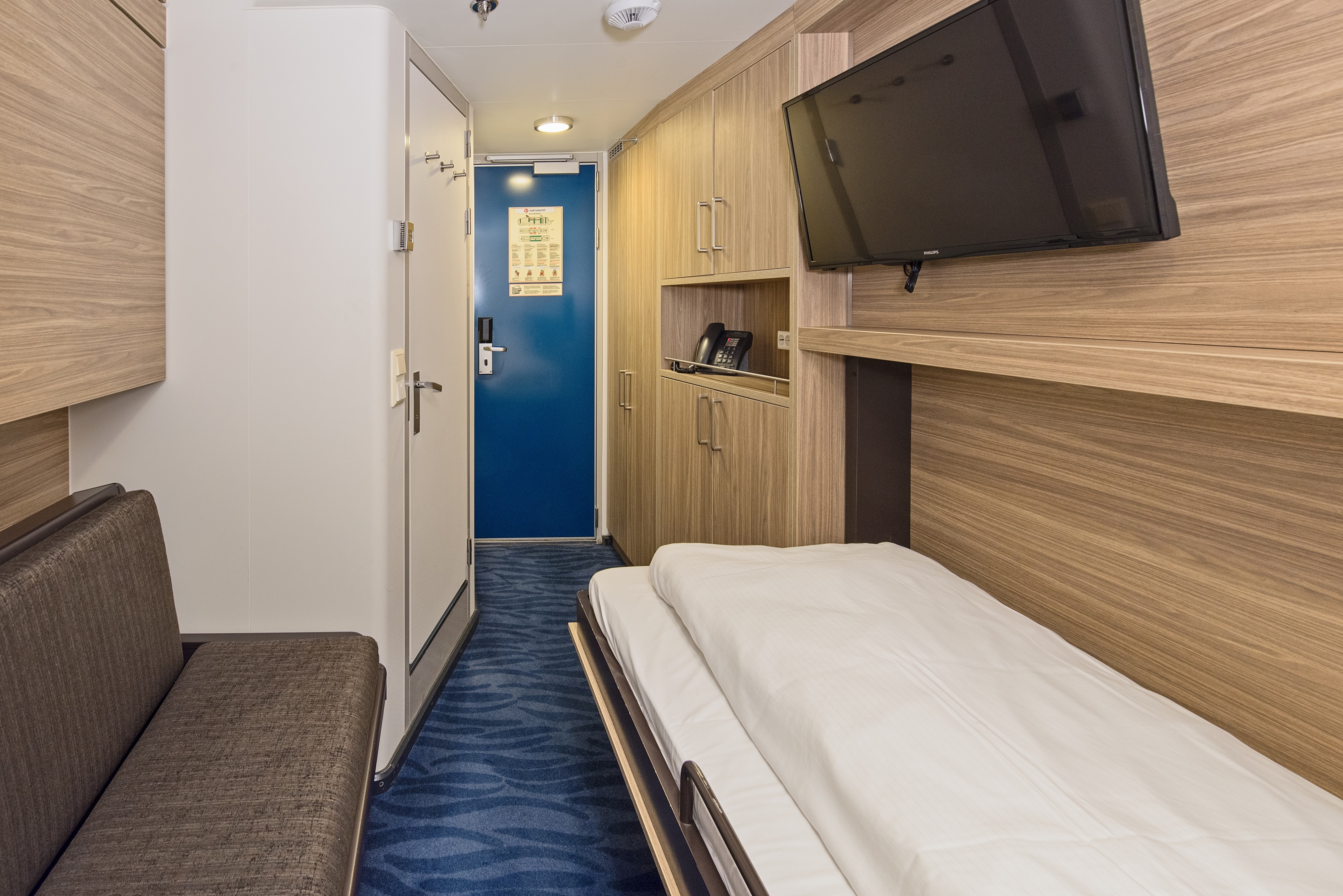 Polar Inside | Upper deck for up to 3 travellers