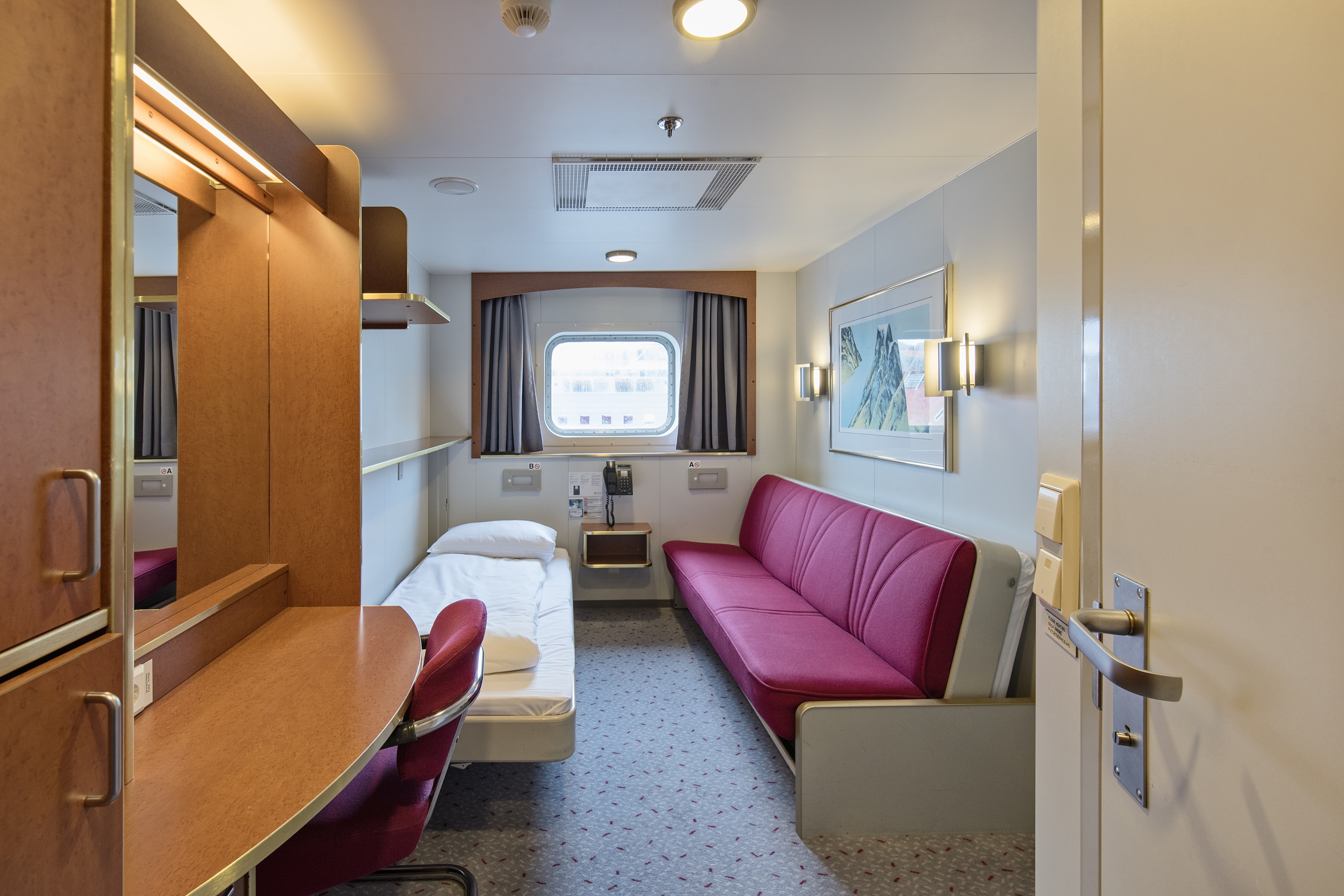 Polar Outside | Middle deck for 2 travellers