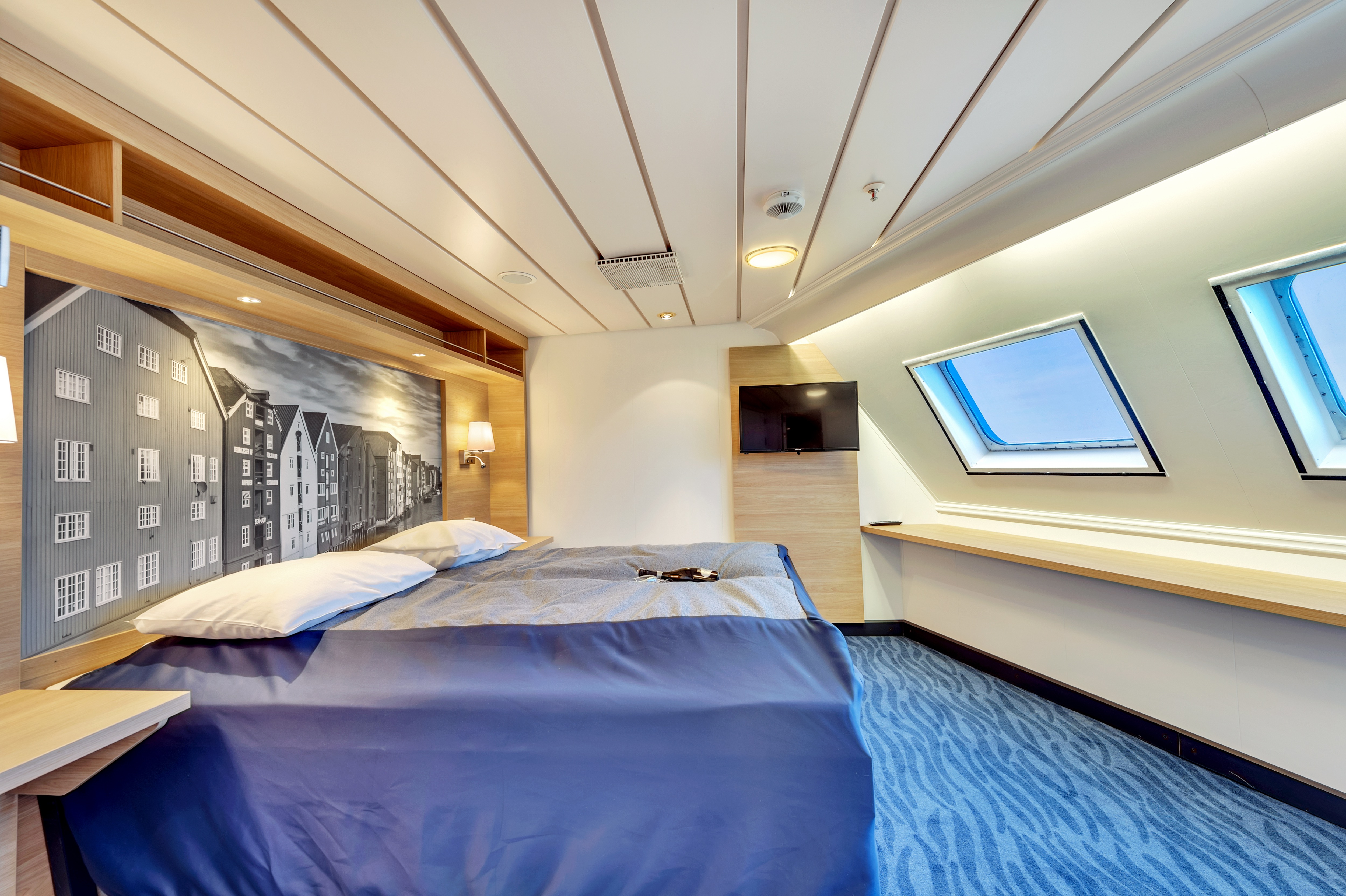 Expedition Suite | Suite on upper deck