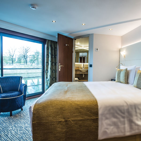 Category 4 | Ruby Deck