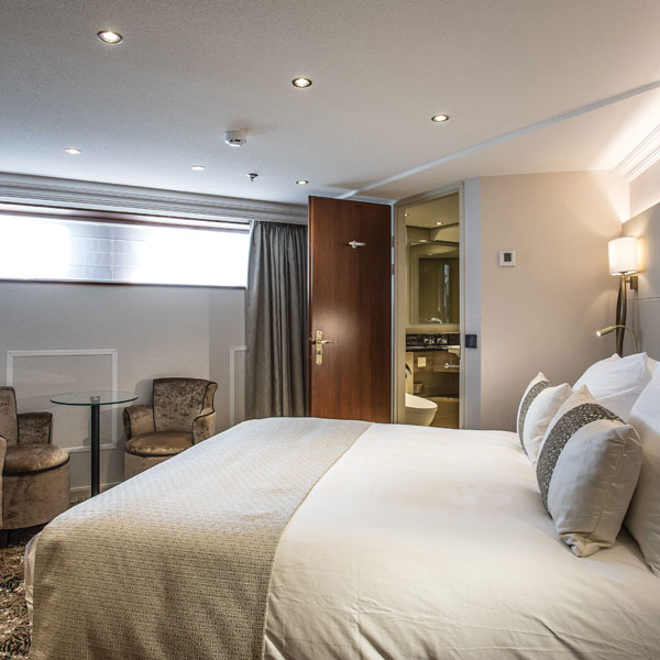 Category 2 | Emerald Deck