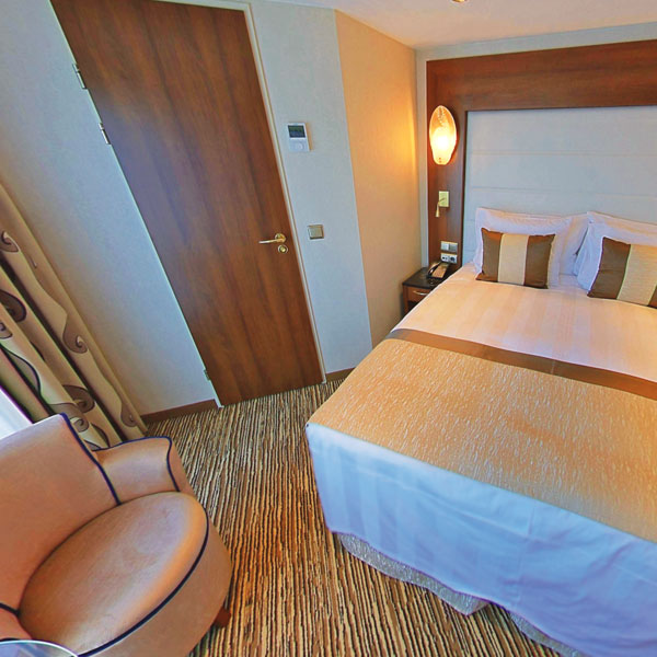 Category 4 | Ruby Deck