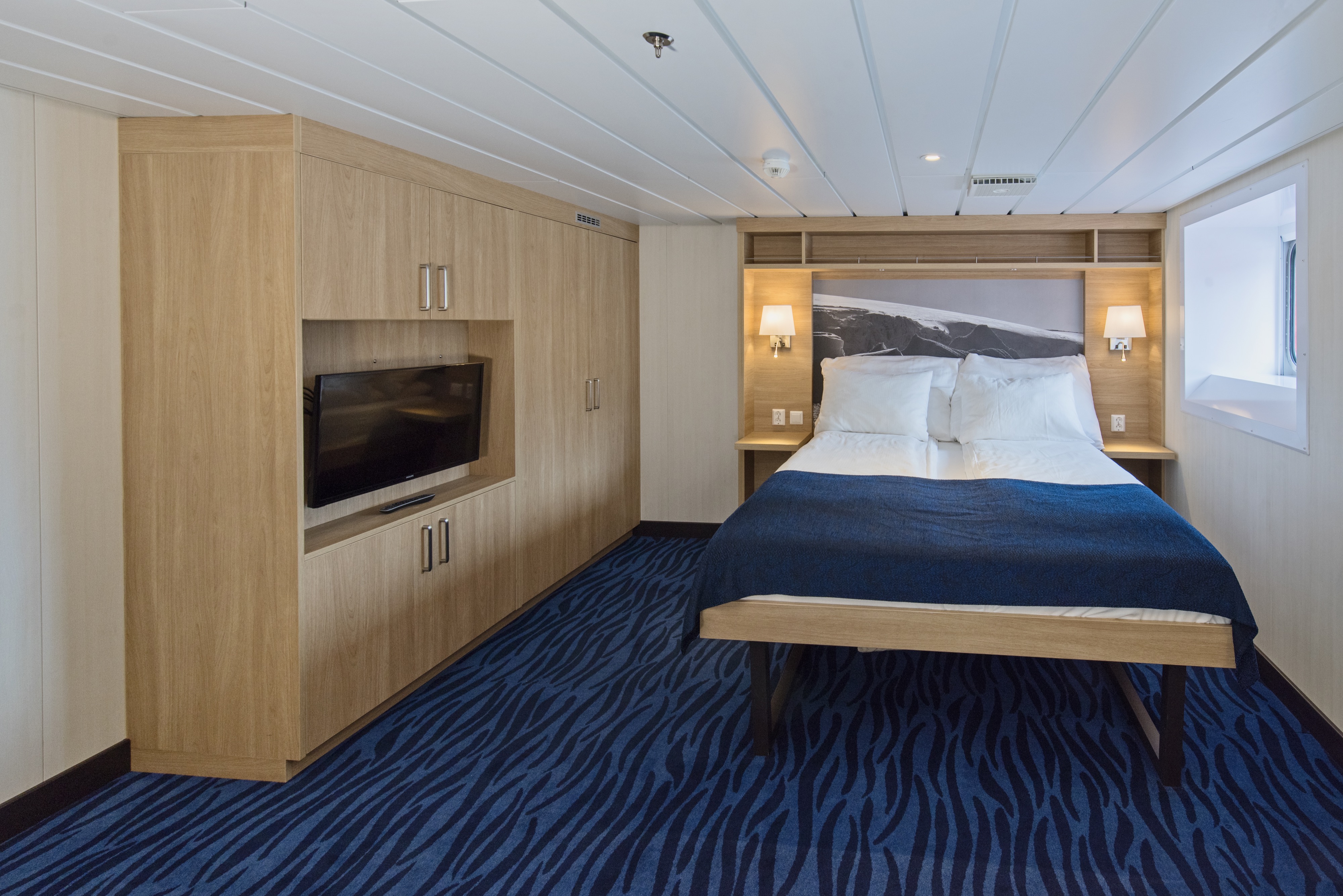 Hurtigruten Expeditions MS Spitsbergen Q4 - Credit - Agurtxane Concellon and Hurtigruten 1.JPG