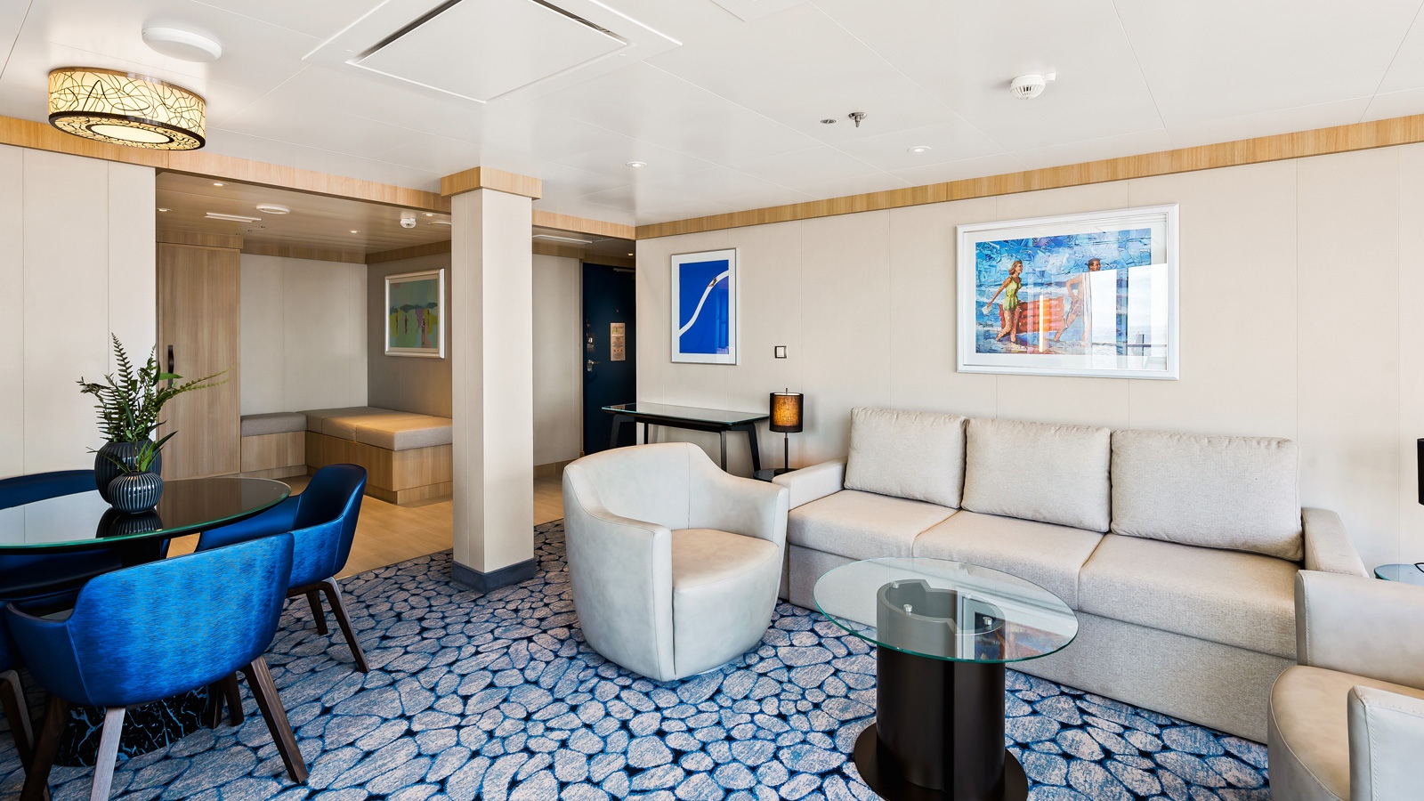 Spacious AquaTheater Suite - 1 Bedroom