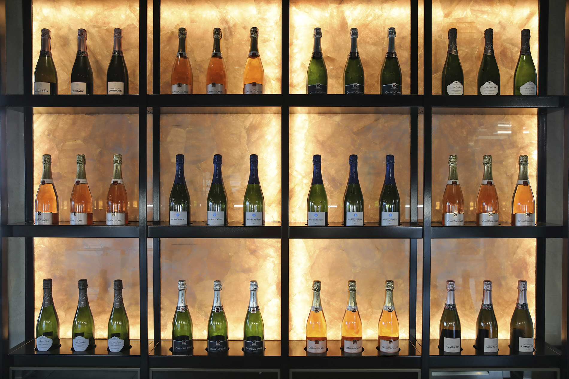 Lumière Champagne Bar