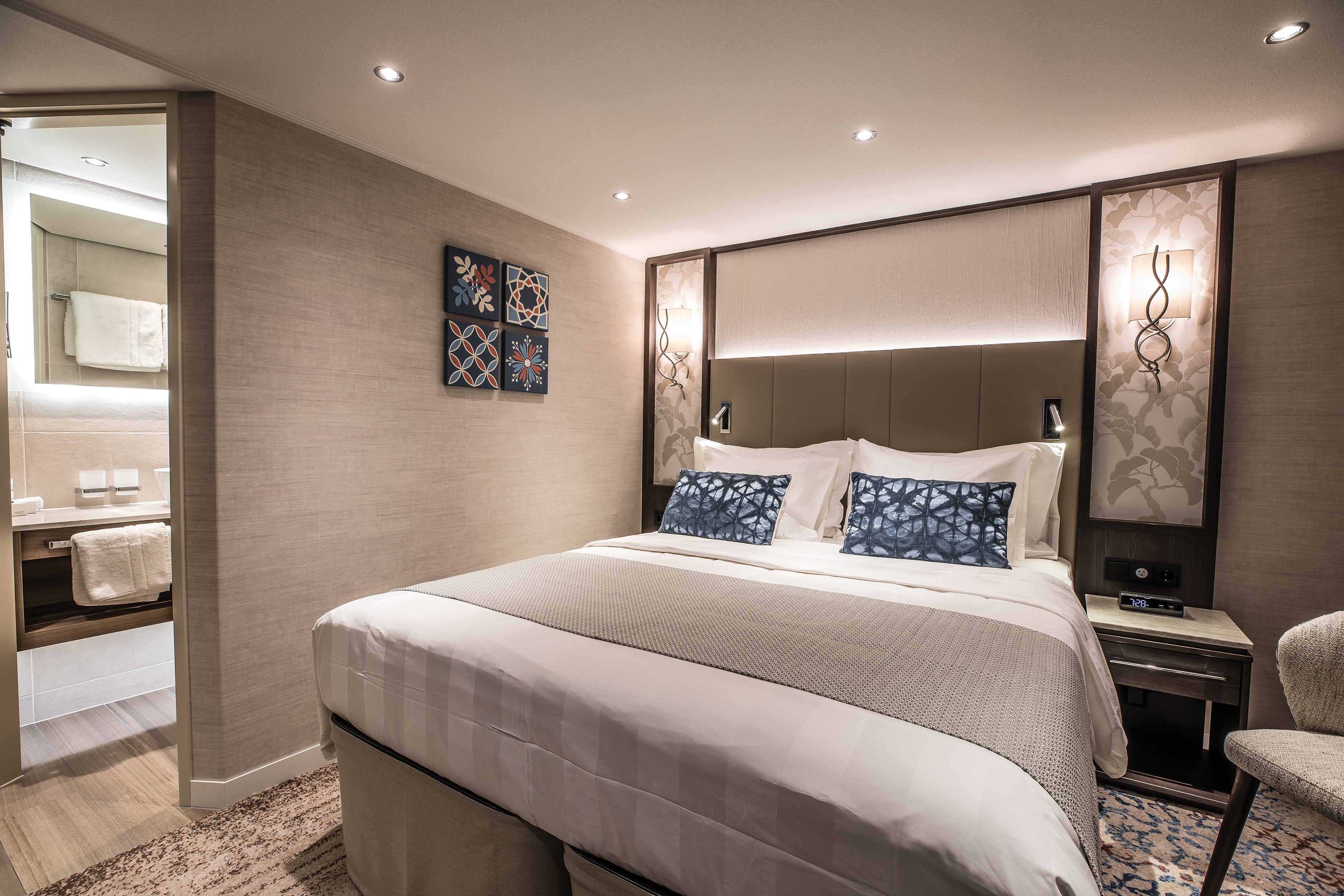 Category 2 Emerald Deck