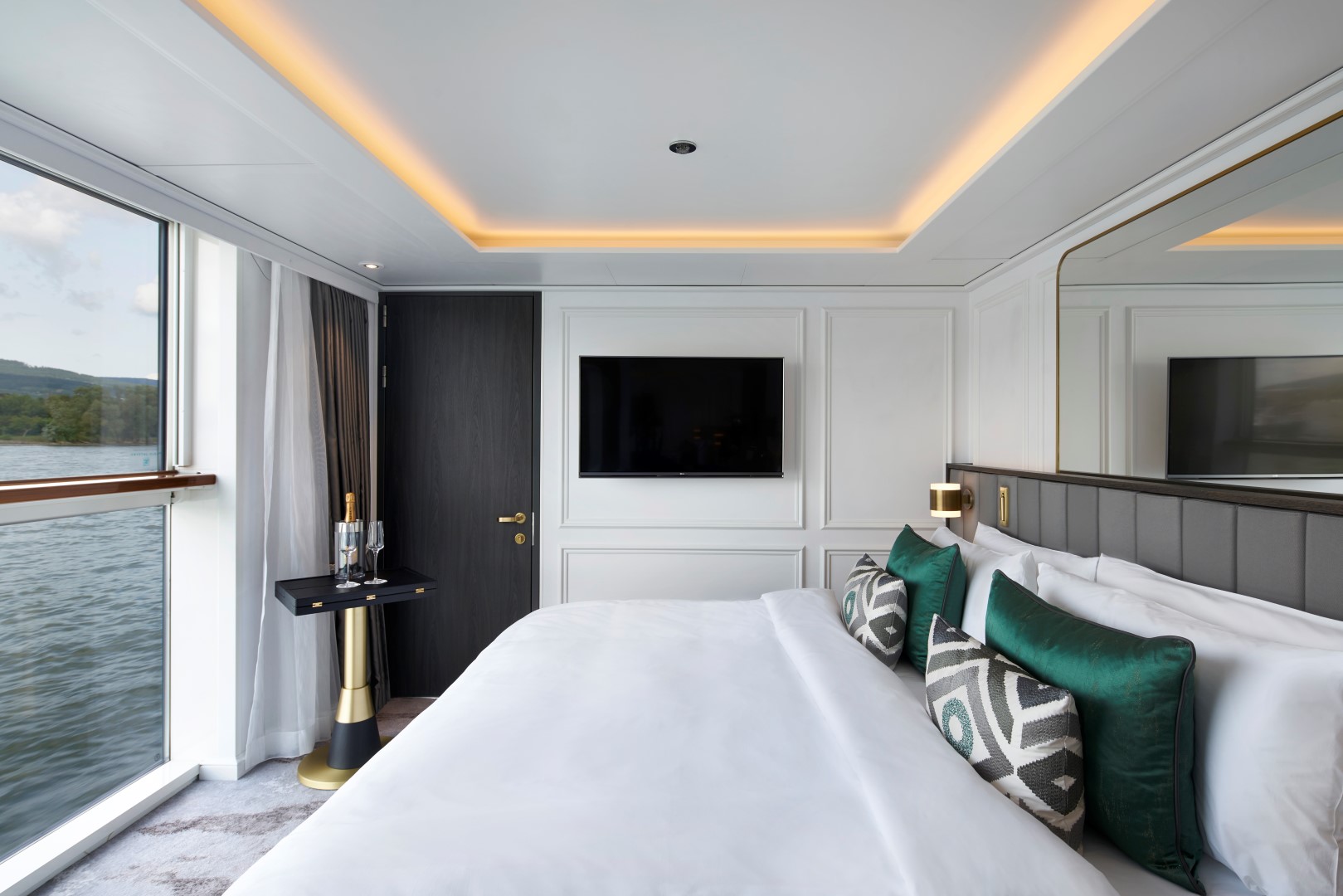 Uniworld S.S. Elisabeth Victoria - Suite 1.jpg